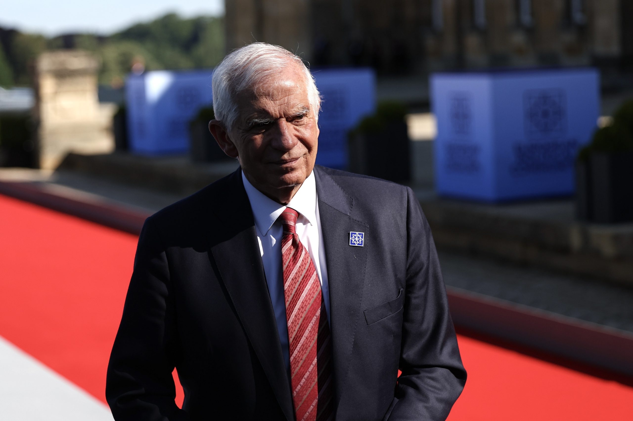 Borrell elege defesa como principal prioridade para sucessora na diplomacia da UE