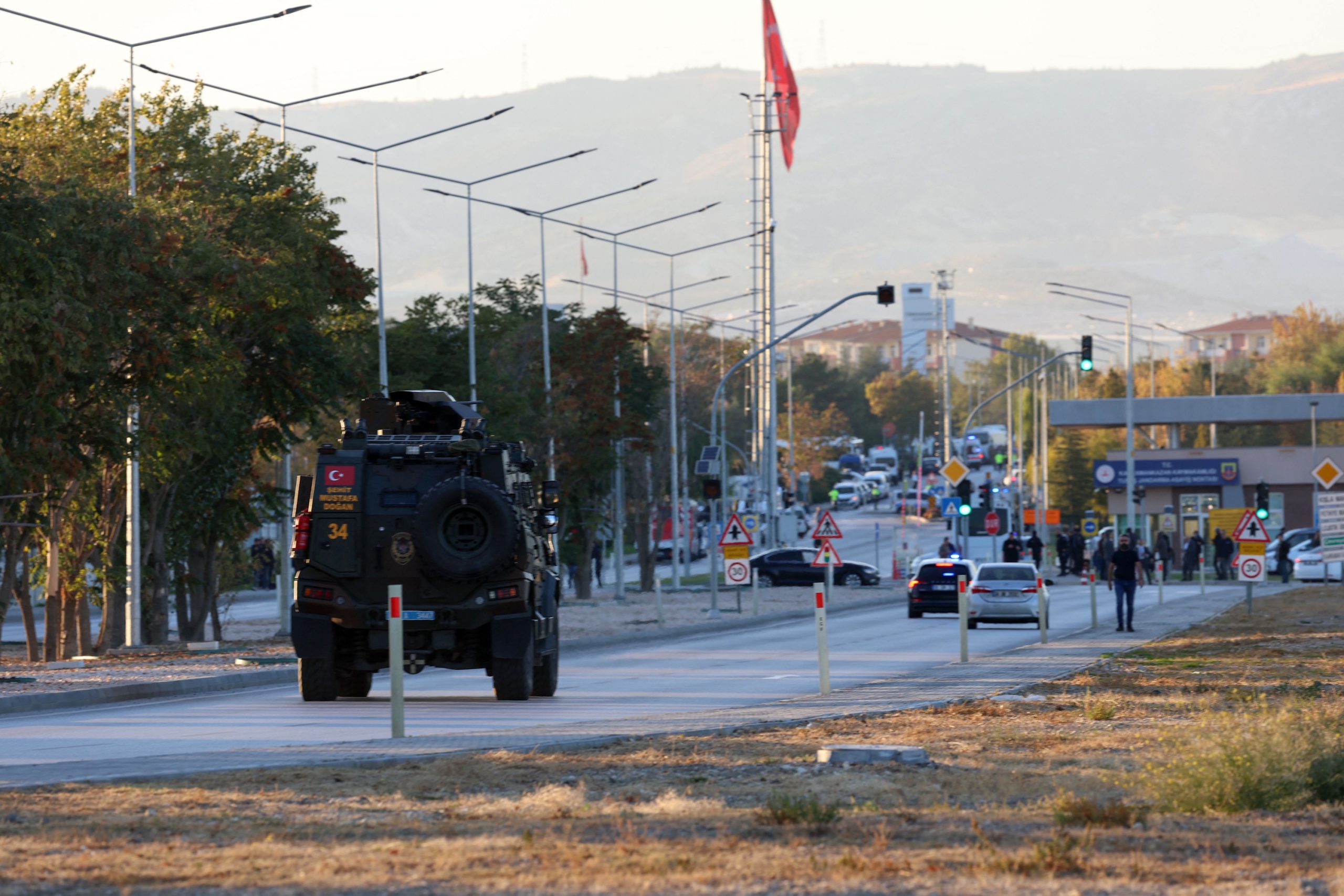 Turquia ataca alvos curdos no Iraque e na Síria após atentado em Ancara