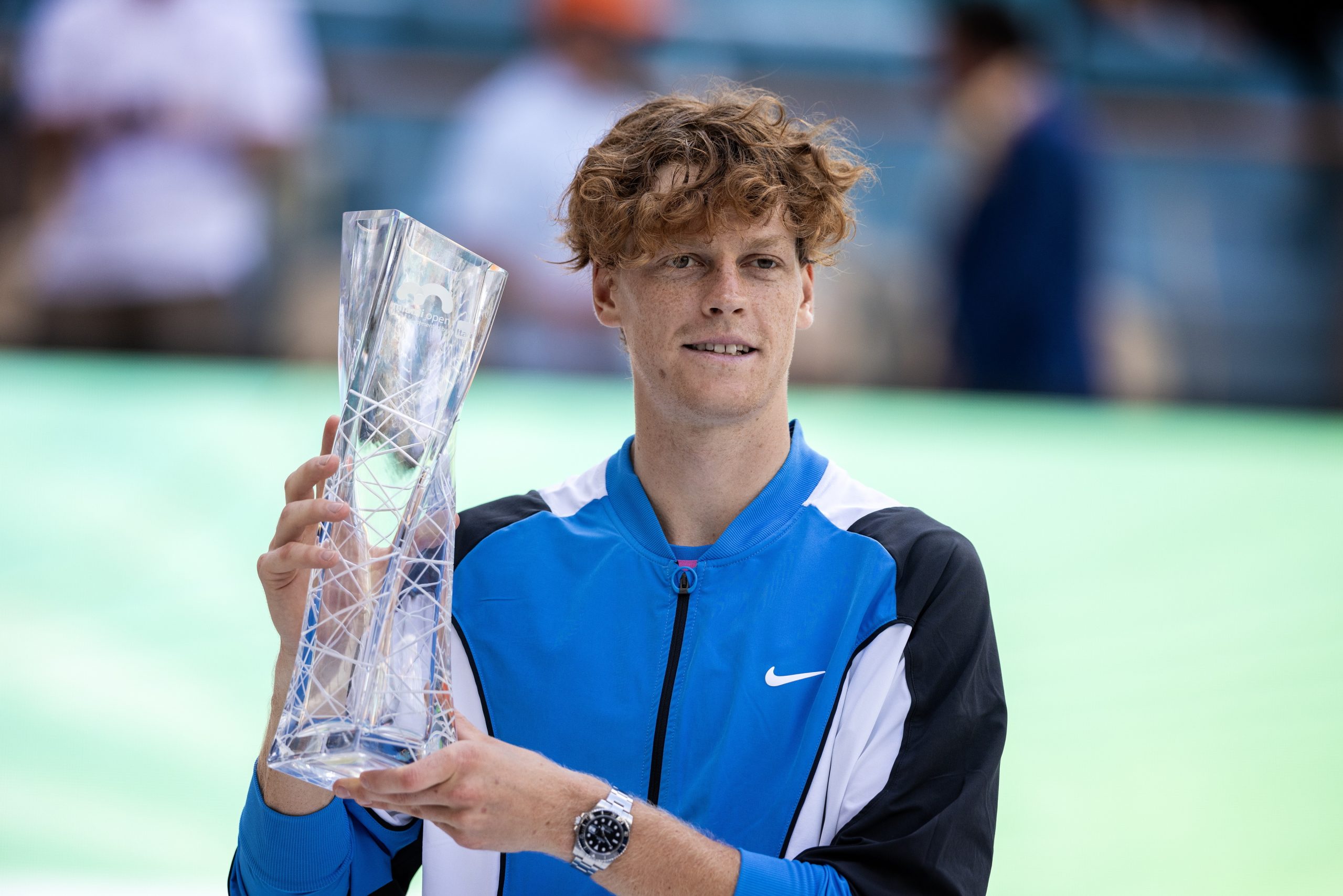 Sinner ‘cilindra’ Dimitrov e conquista torneio de ténis Masters 1.000 de Miami