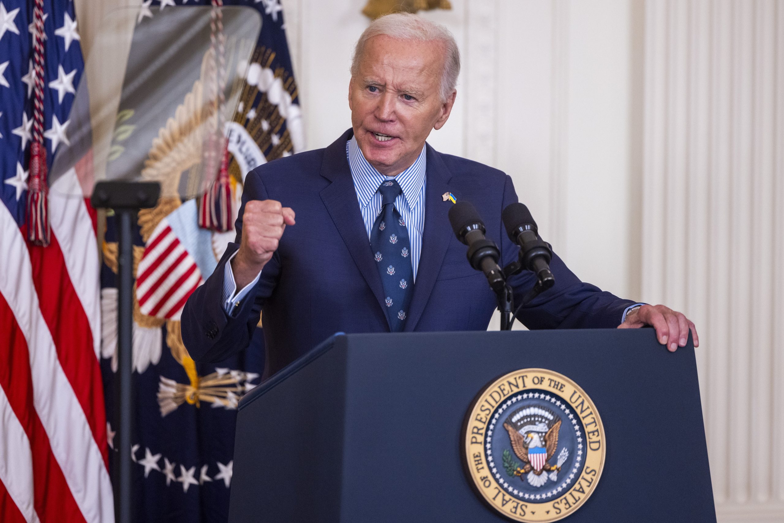 “Esta é a melhor oportunidade para os sírios construírem o seu próprio futuro”, diz Joe Biden numa declaração ao país