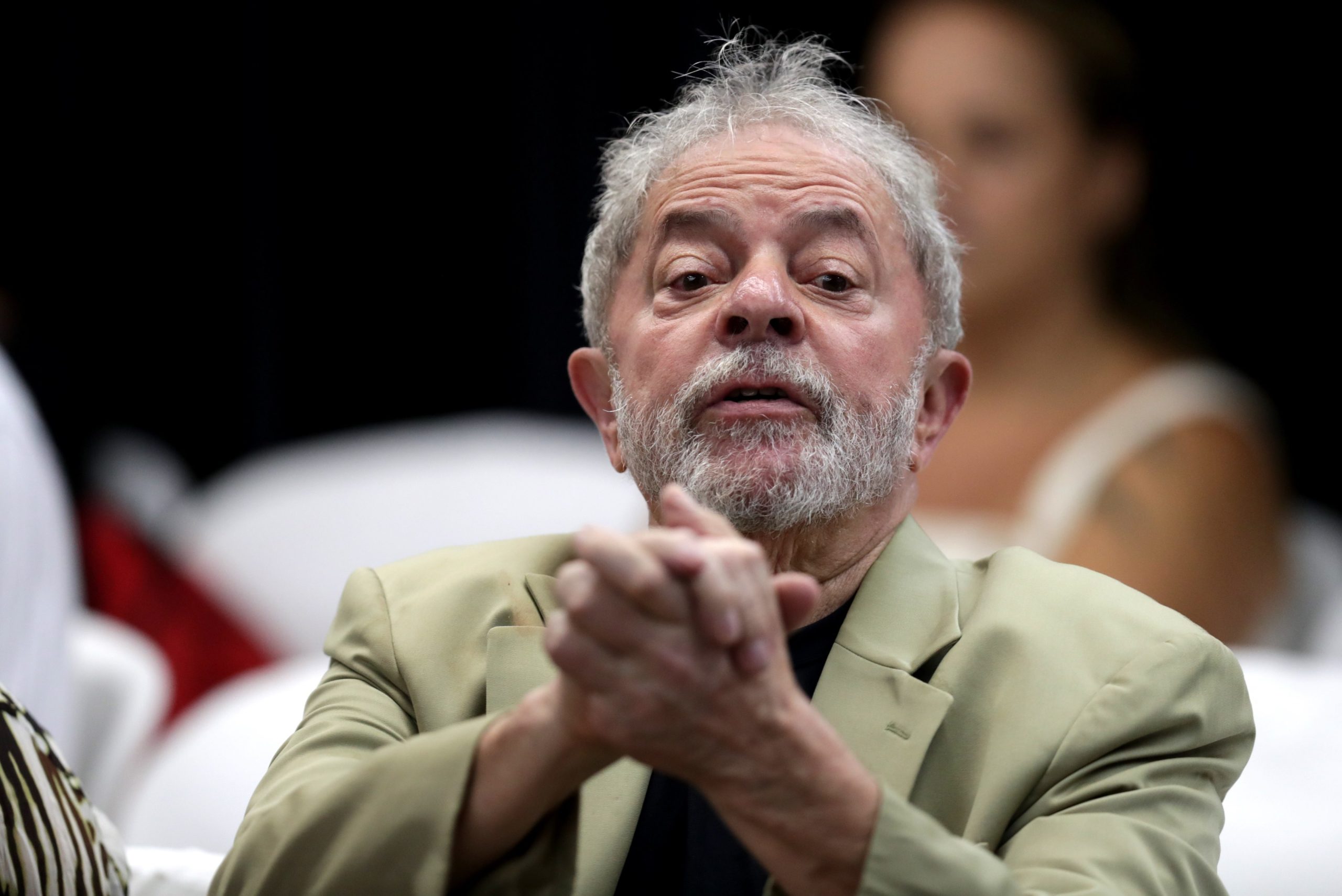 Tribunal brasileiro decide hoje sobre prisão de Lula da Silva