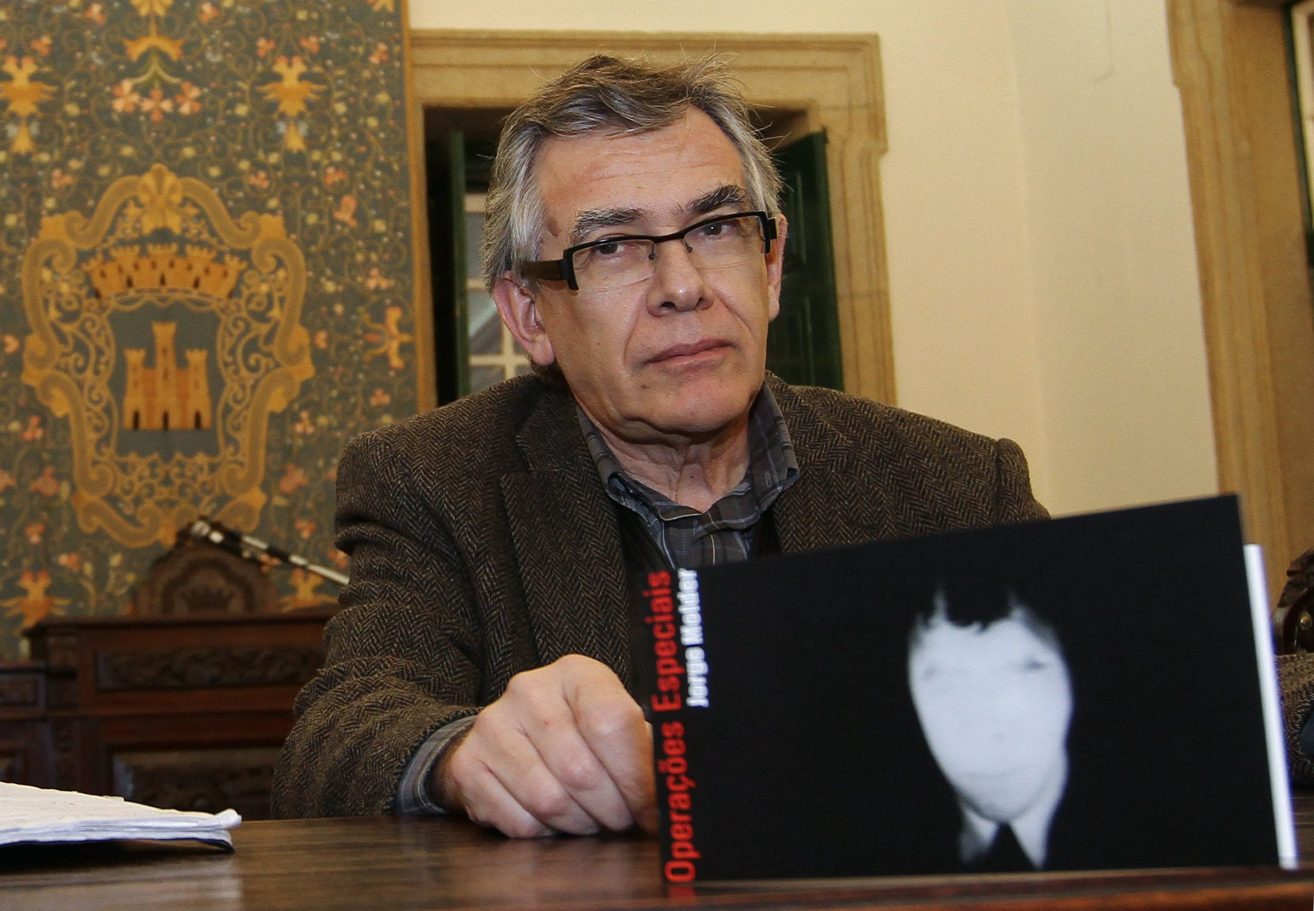Artista Jorge Molder apresenta novas obras na exposição “Jeu de 54 Cartes”