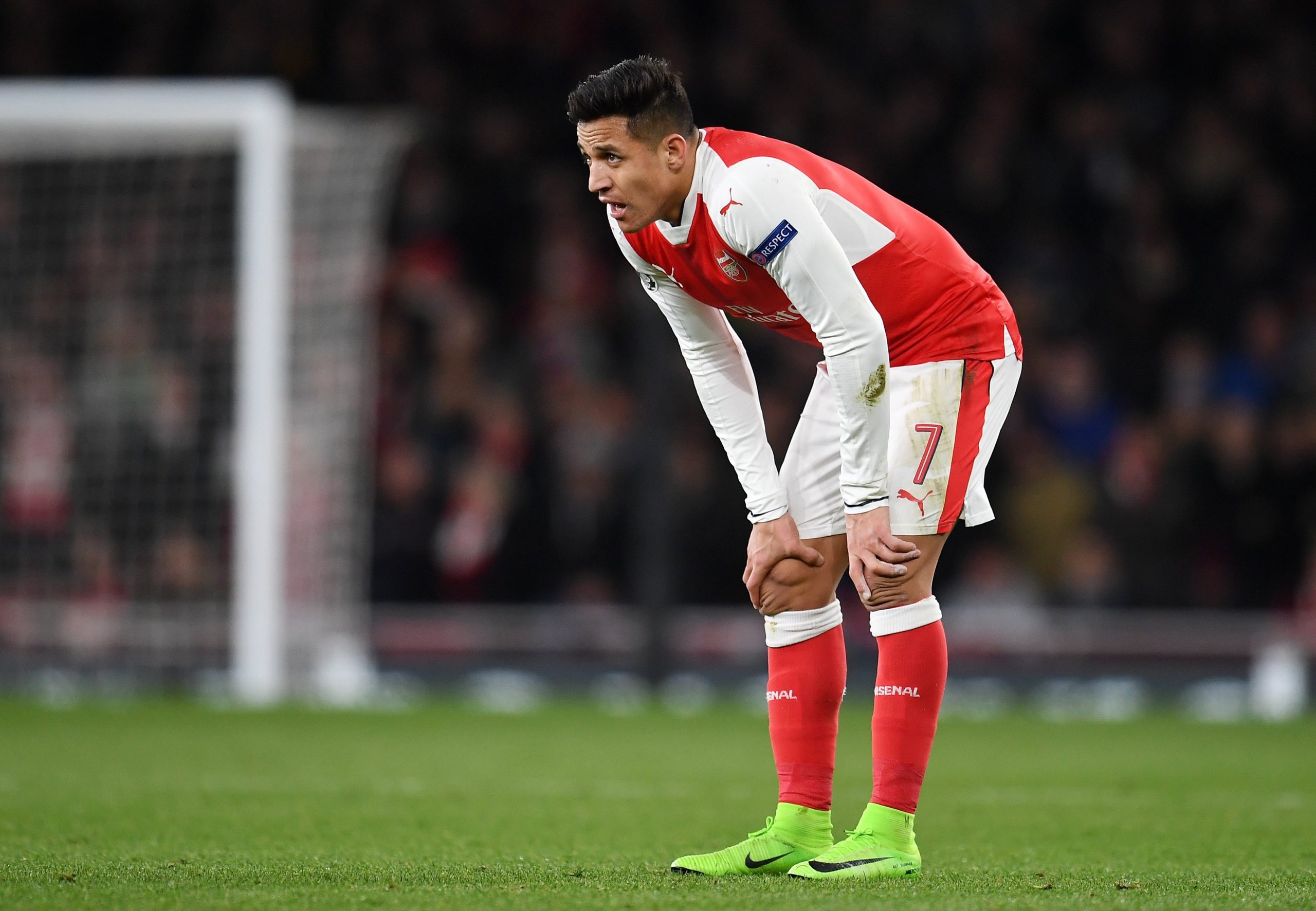 Arsenal vence em Middlesbrough e conserva sexto lugar