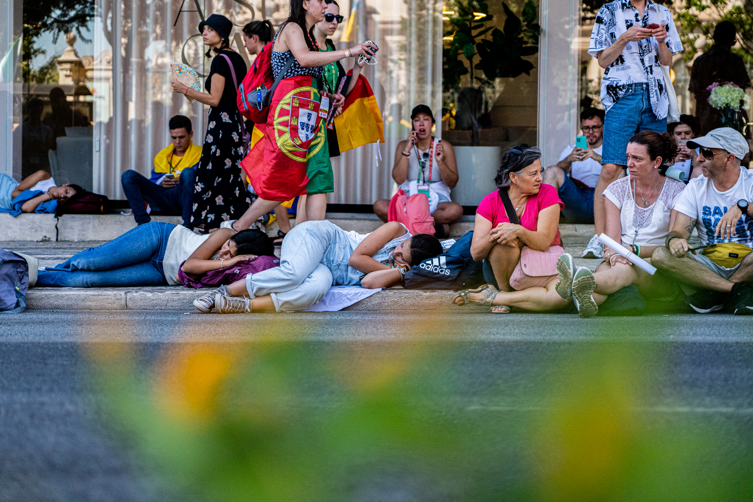 Chorar e rir, cair e levantar. “É assim que se vive a JMJ, com estas quedas e depois com esta recuperação toda”