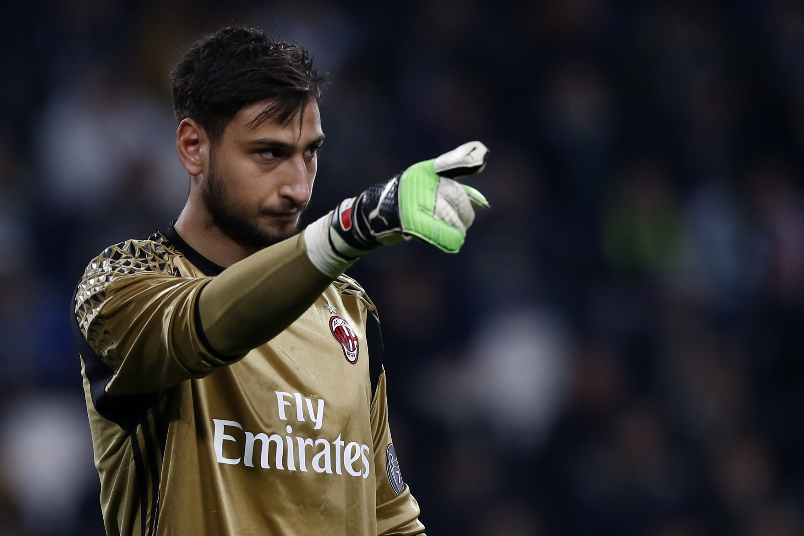 Donnarumma diz que guarda-redes vai reunir com o Milan após Euro sub-21, garante empresário