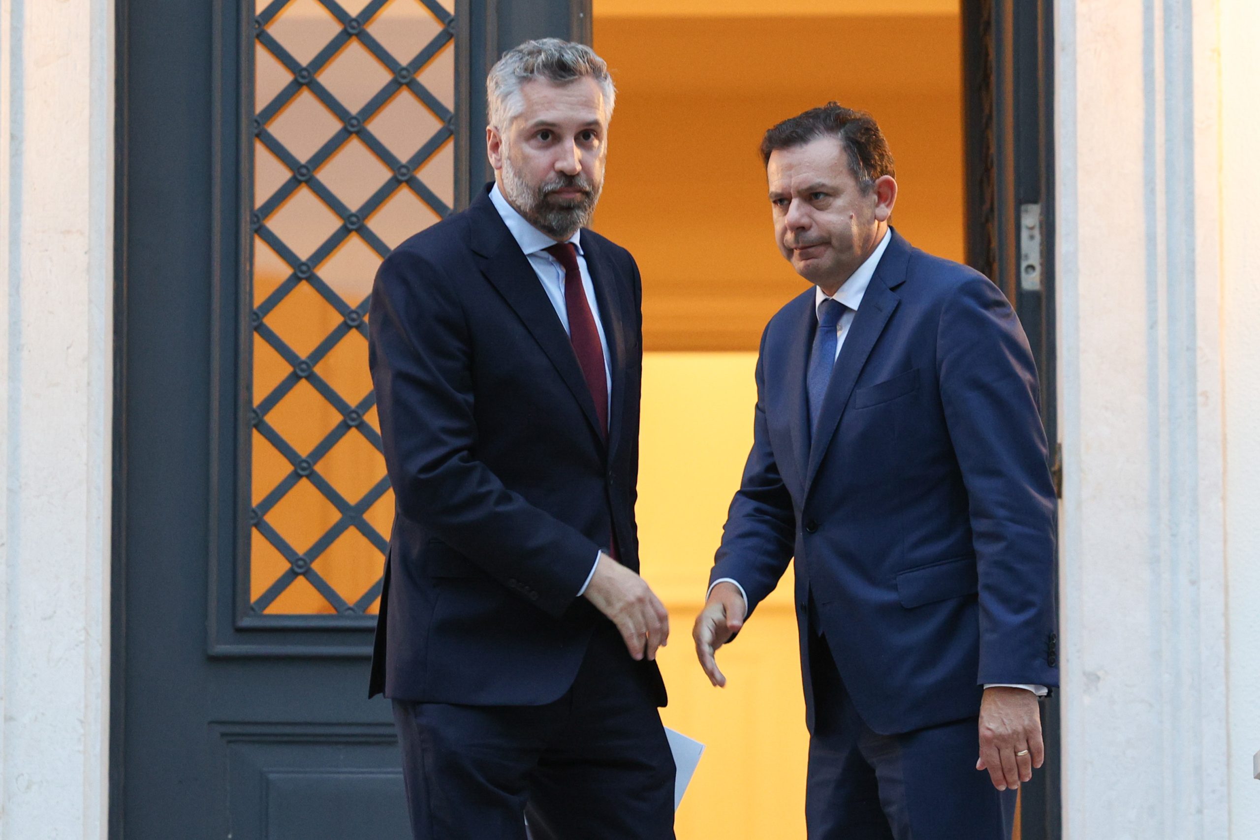 Ministério Público pediu informações adicionais a Luís Montenegro e Pedro Nuno Santos