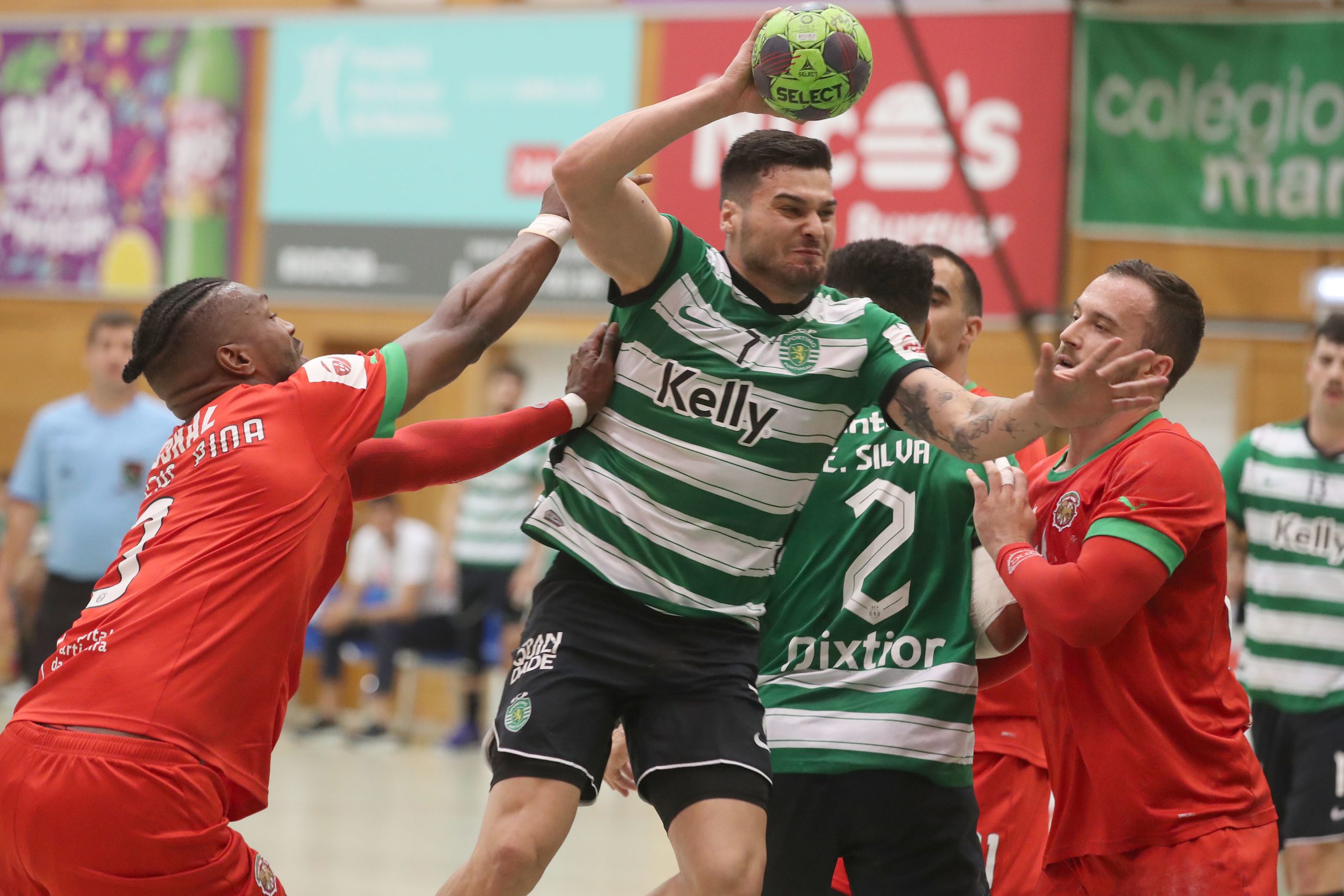 Sporting revalida Taça de Portugal de andebol ao bater Marítimo
