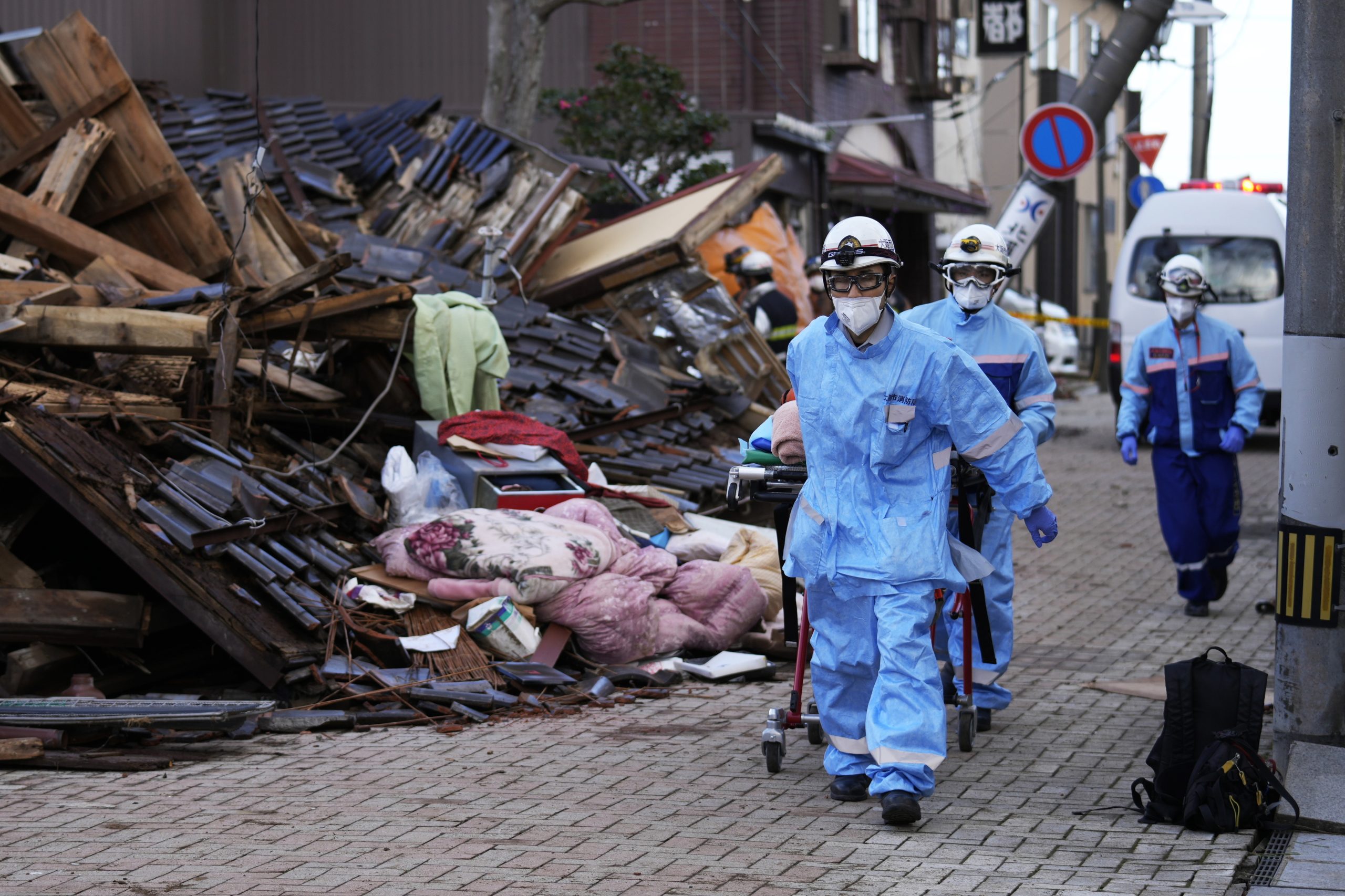 Japão: Pelo menos 242 desparecidos e 92 mortos no sismo de segunda-feira