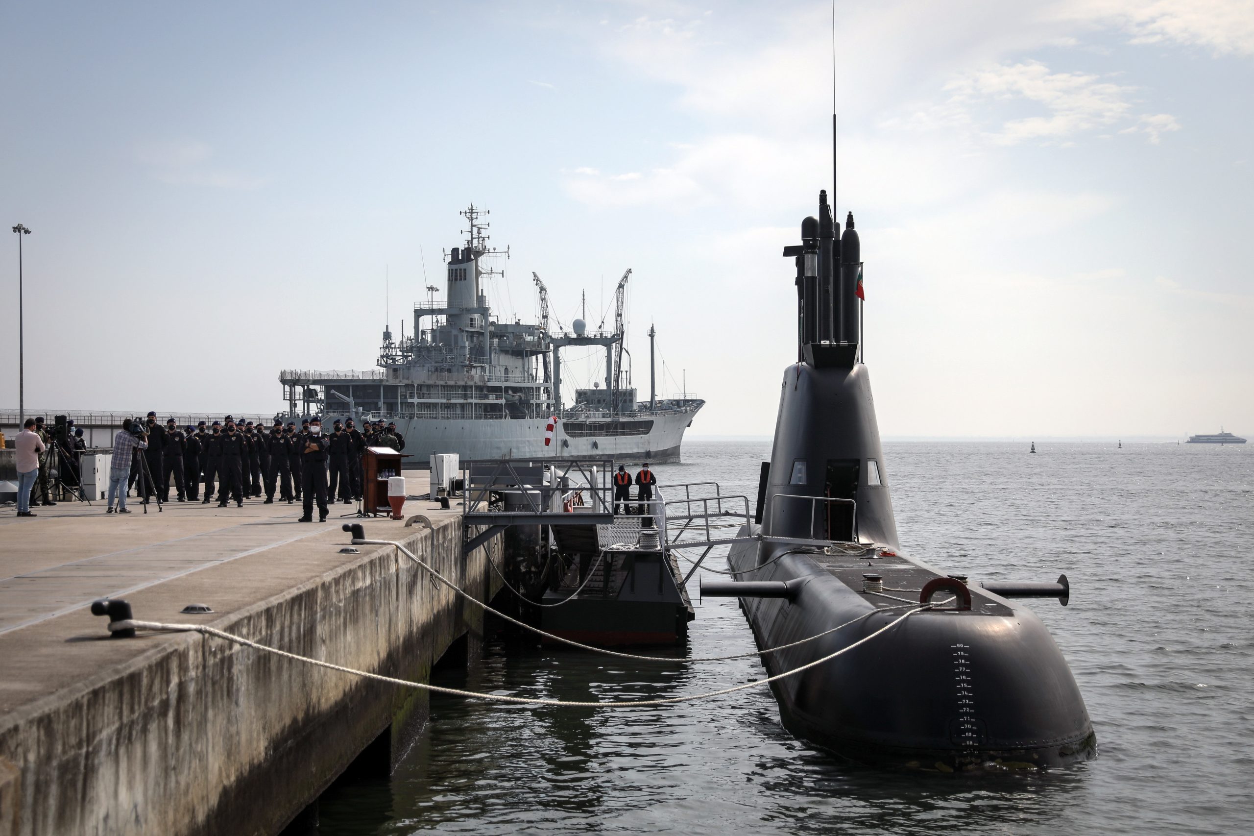 Submarino Tridente ‘zarpou’ rumo ao Mediterrâneo para ajudar NATO e UE numa “missão muito discreta”