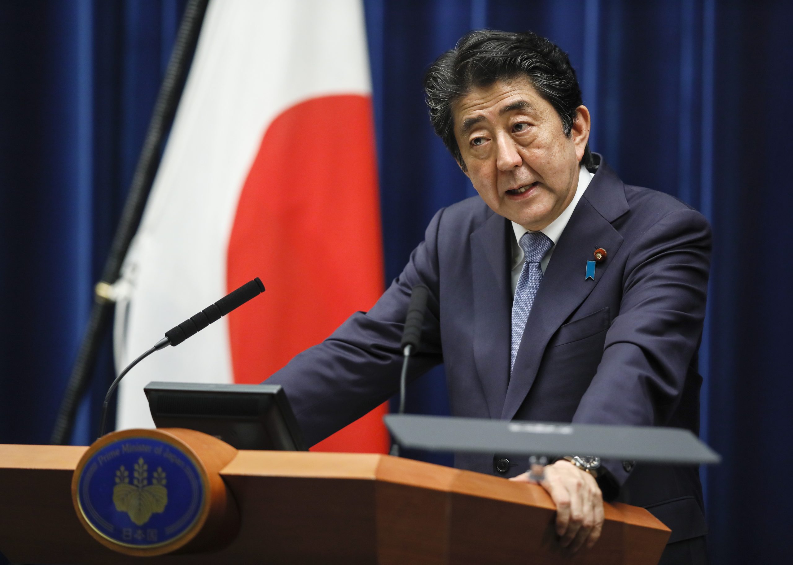 Primeiro-ministro japonês elogia “bravura” de Trump mas não confirma indicação ao Nobel da Paz