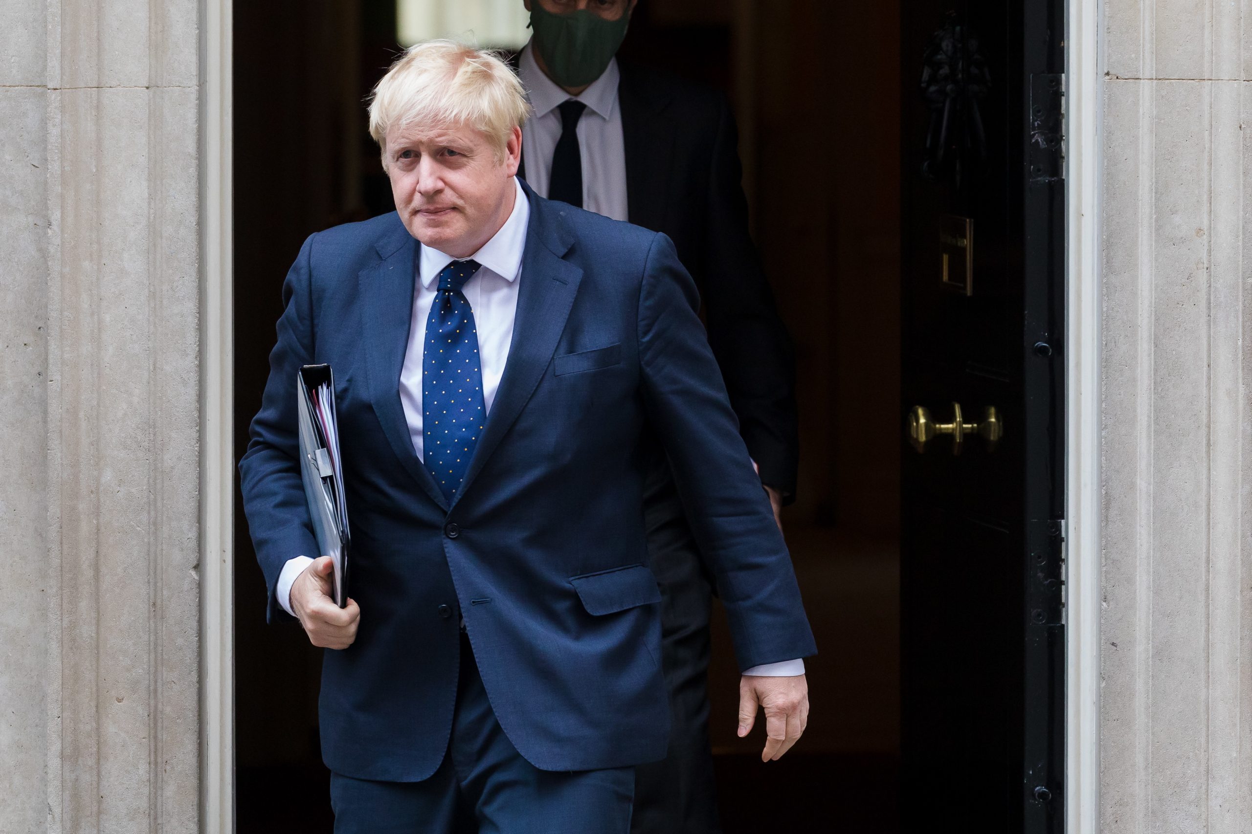 “Já tomei duas vezes”. Boris Johnson diz a Bolsonaro que vacinas salvam vidas