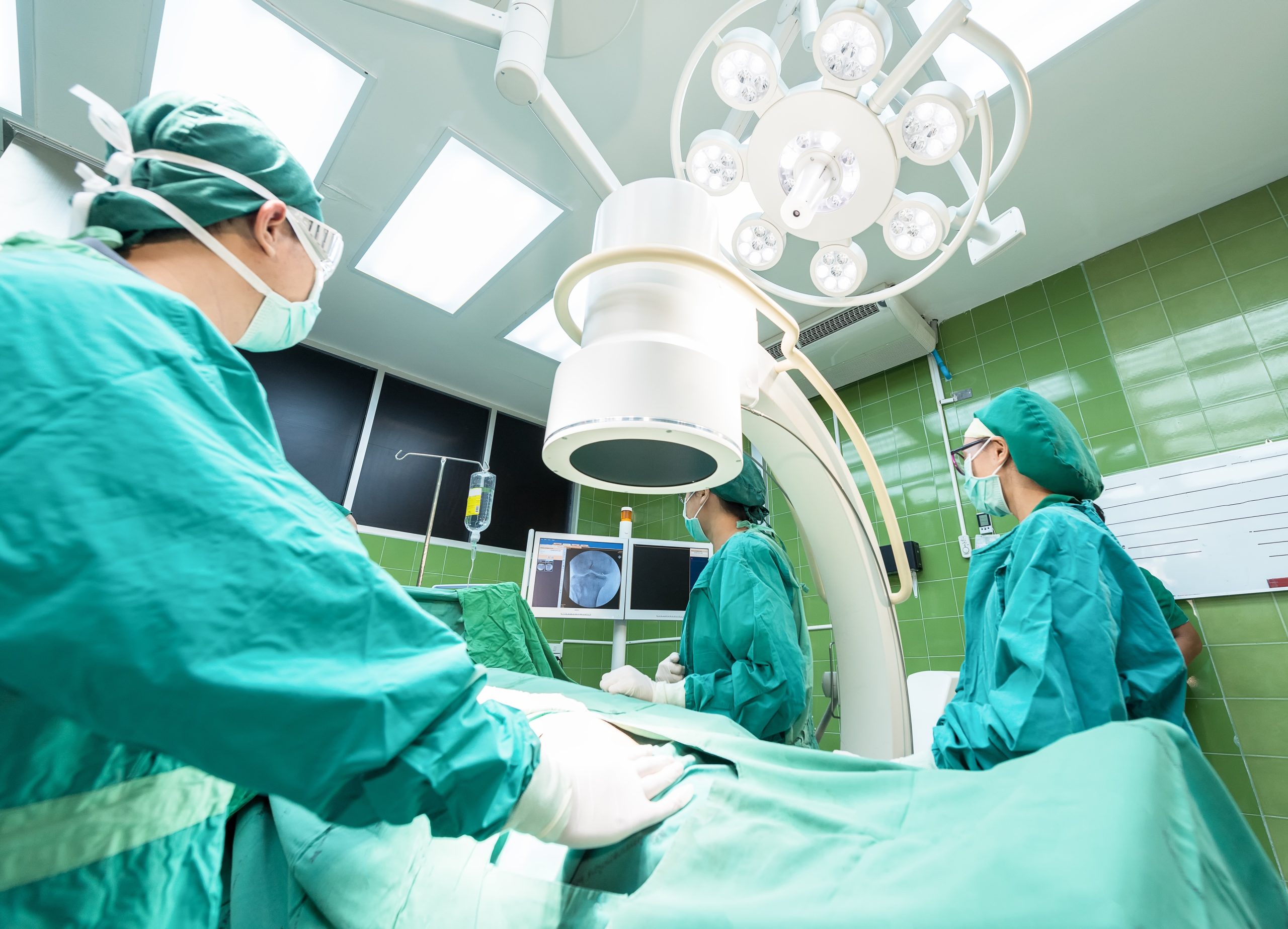 Mais tempo para consultas e mais doentes à espera de uma cirurgia entre 2014-2016