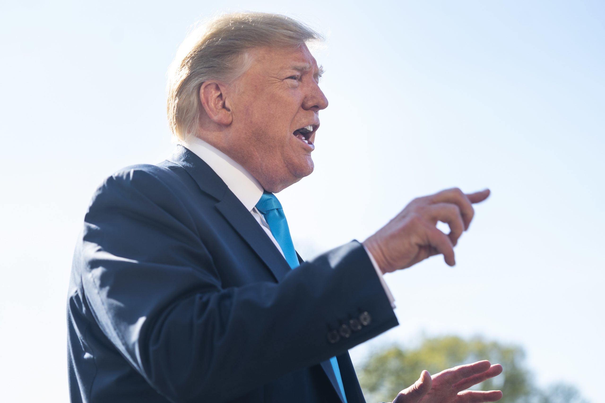 EUA. Donald Trump diz que quer vencer a corrida ao 5G