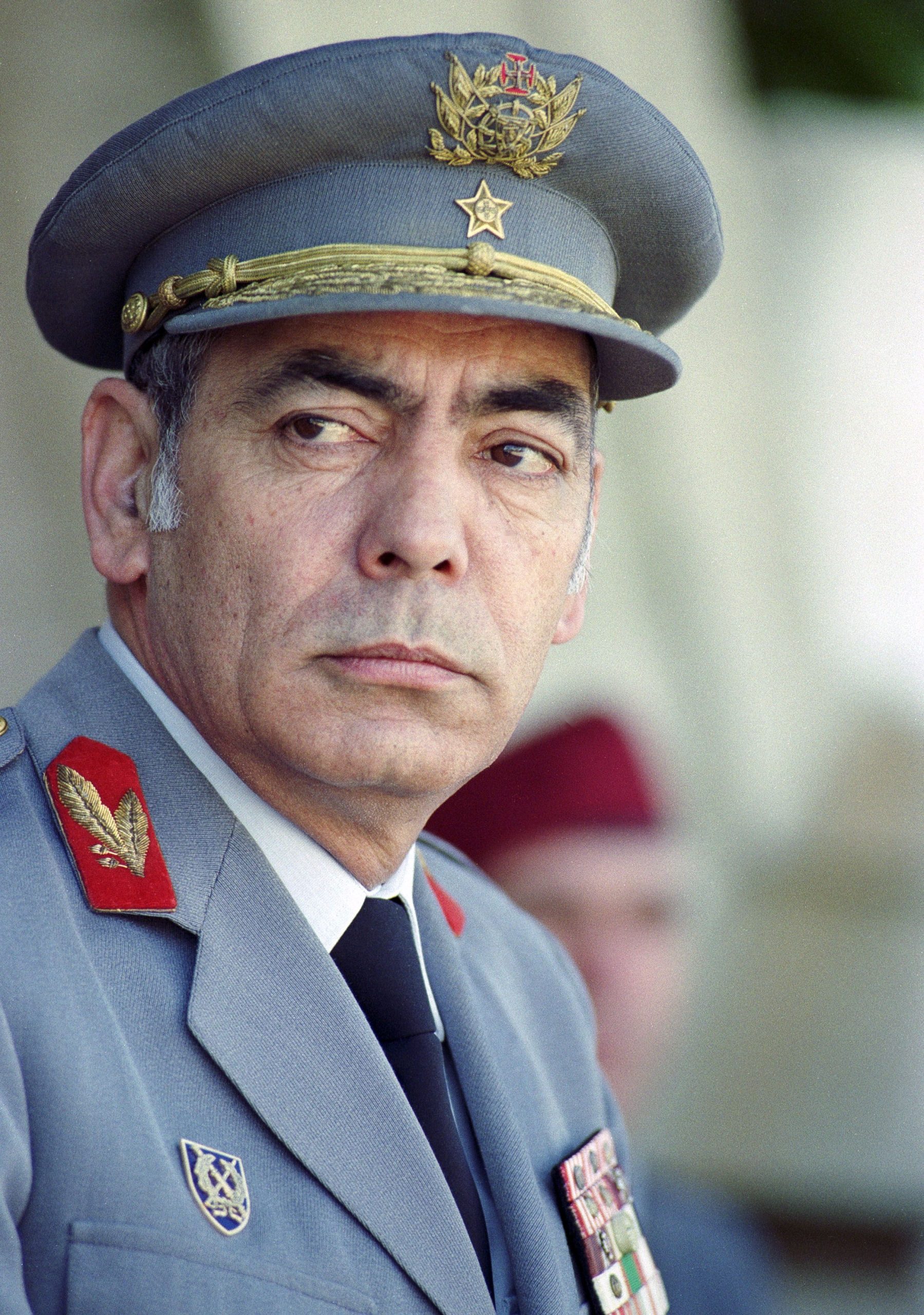 Militares, familiares e amigos na última despedida ao general Loureiro dos Santos