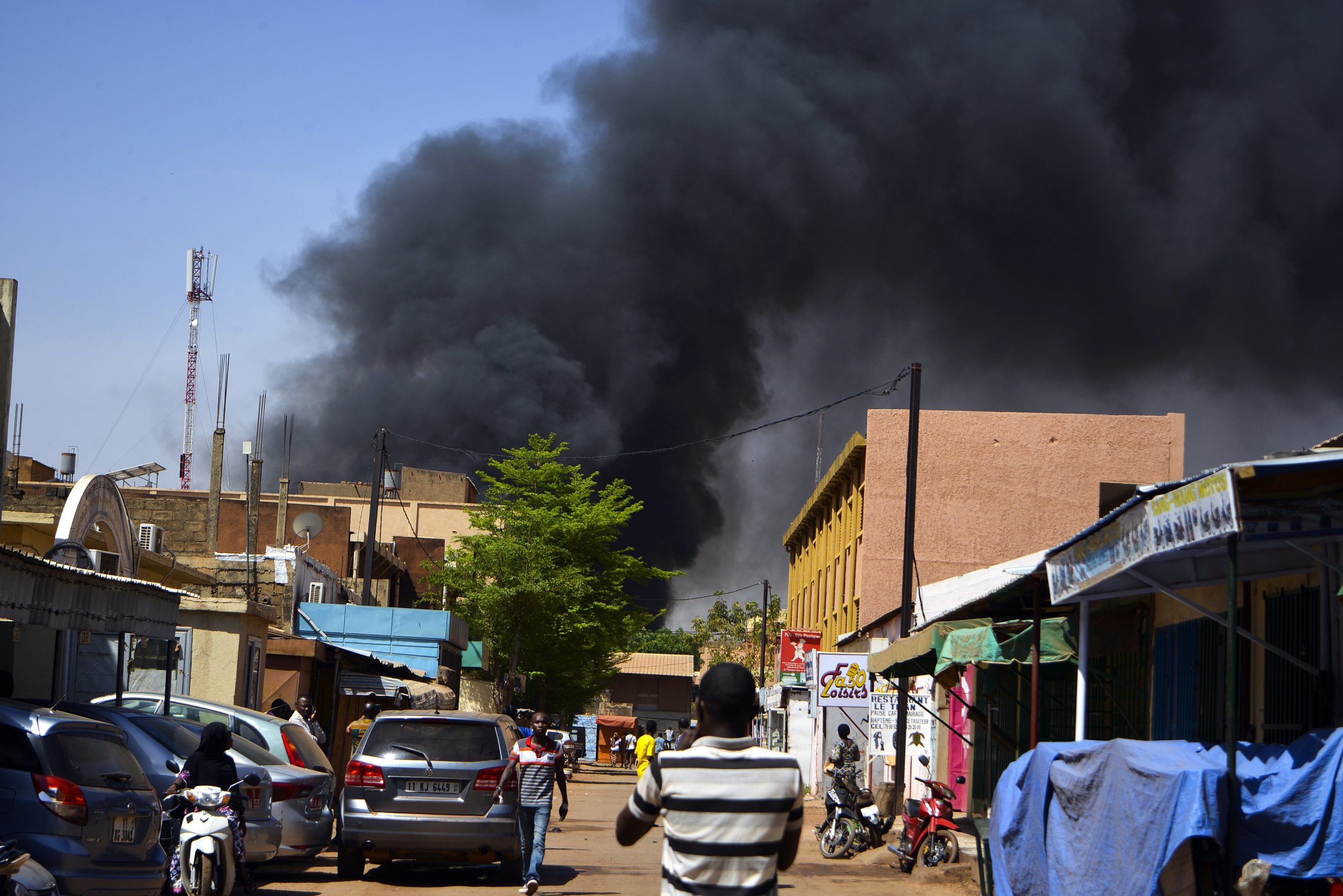 Ataques terroristas no Burkina Faso provocaram 16 mortos