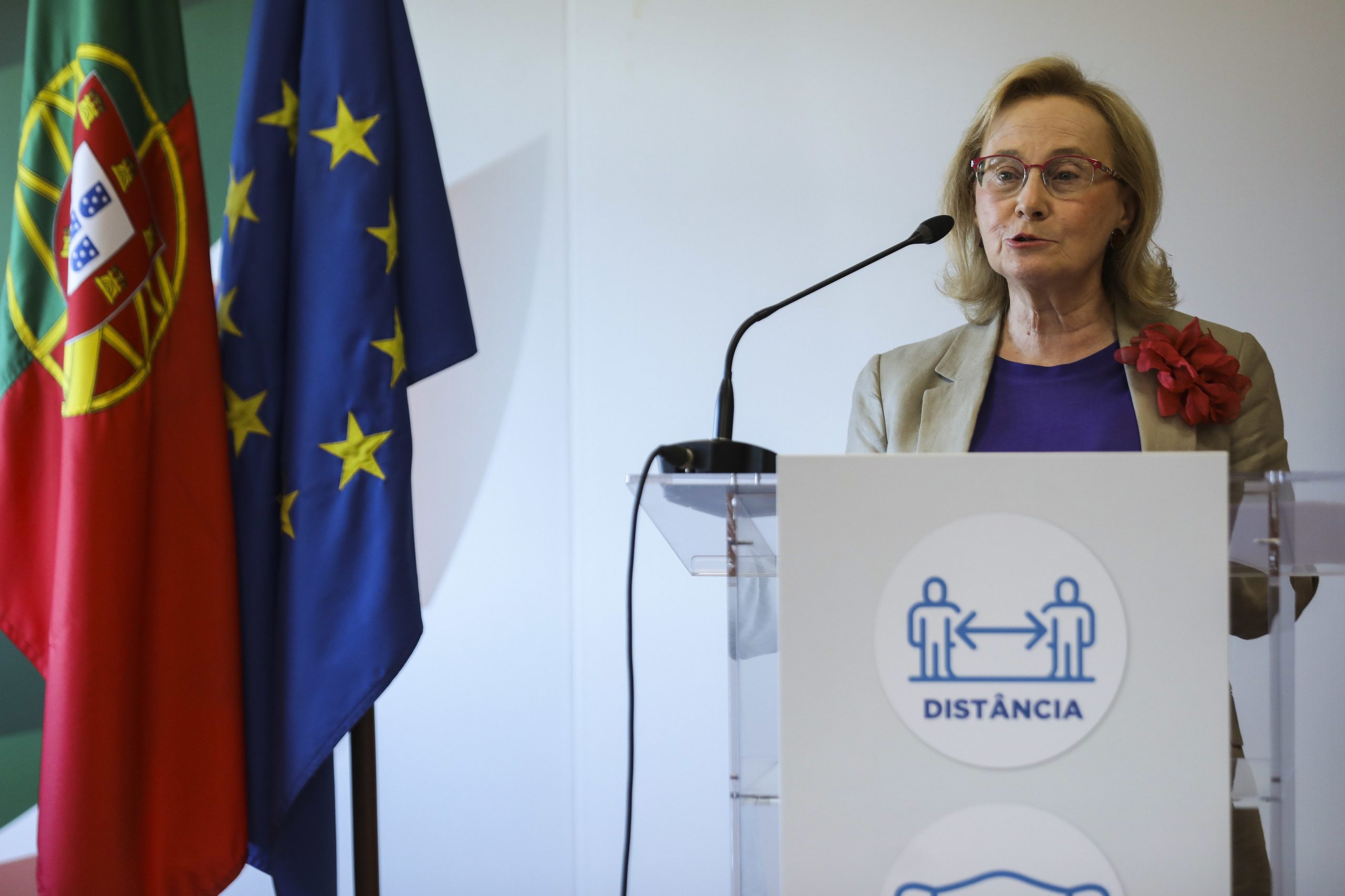A atravessar uma “fase epidémica ligeira a moderada”, DGS confirma arranque da administração da 3.ª dose para a semana