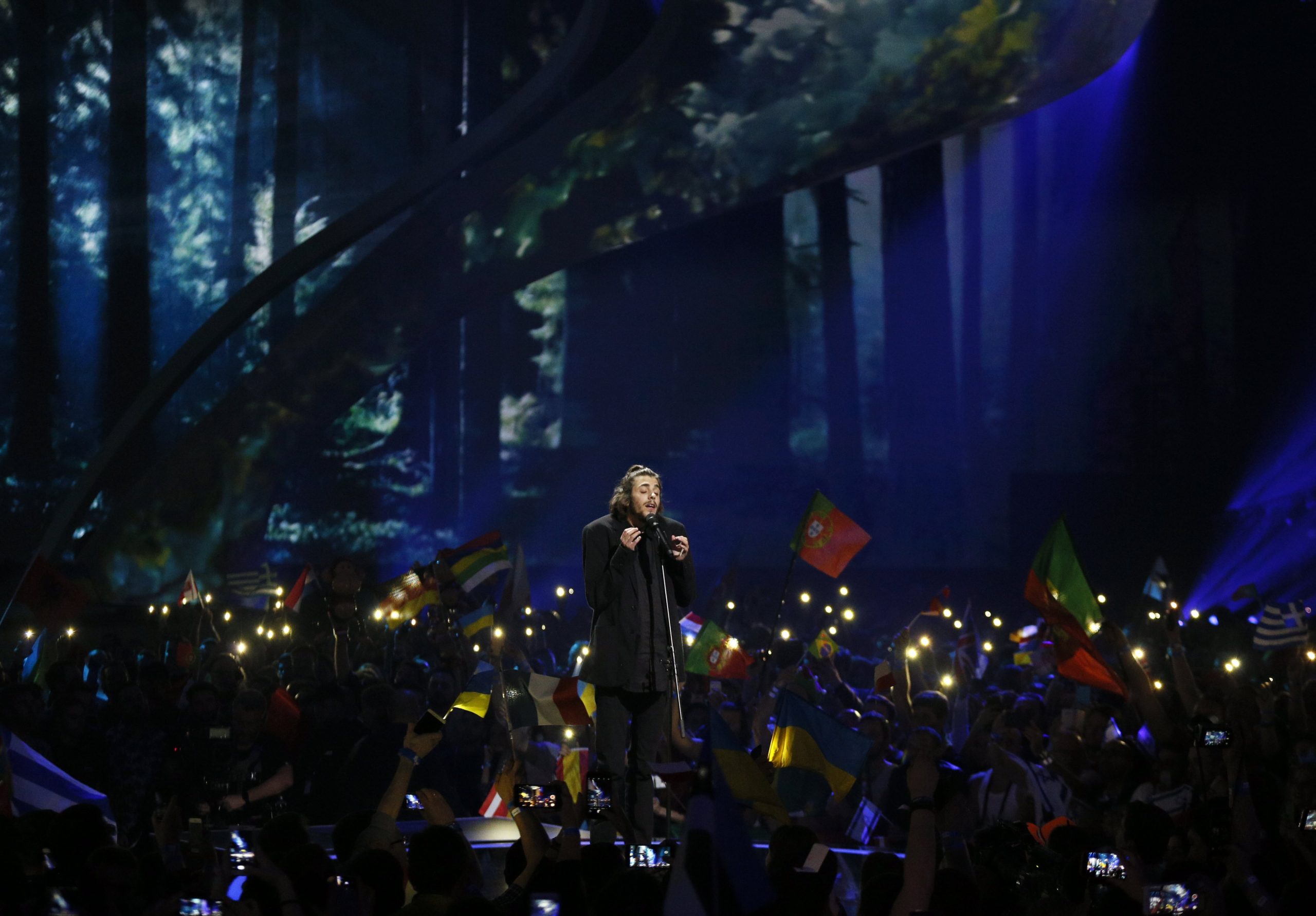 Marcelo felicitou Salvador Sobral pela vitória