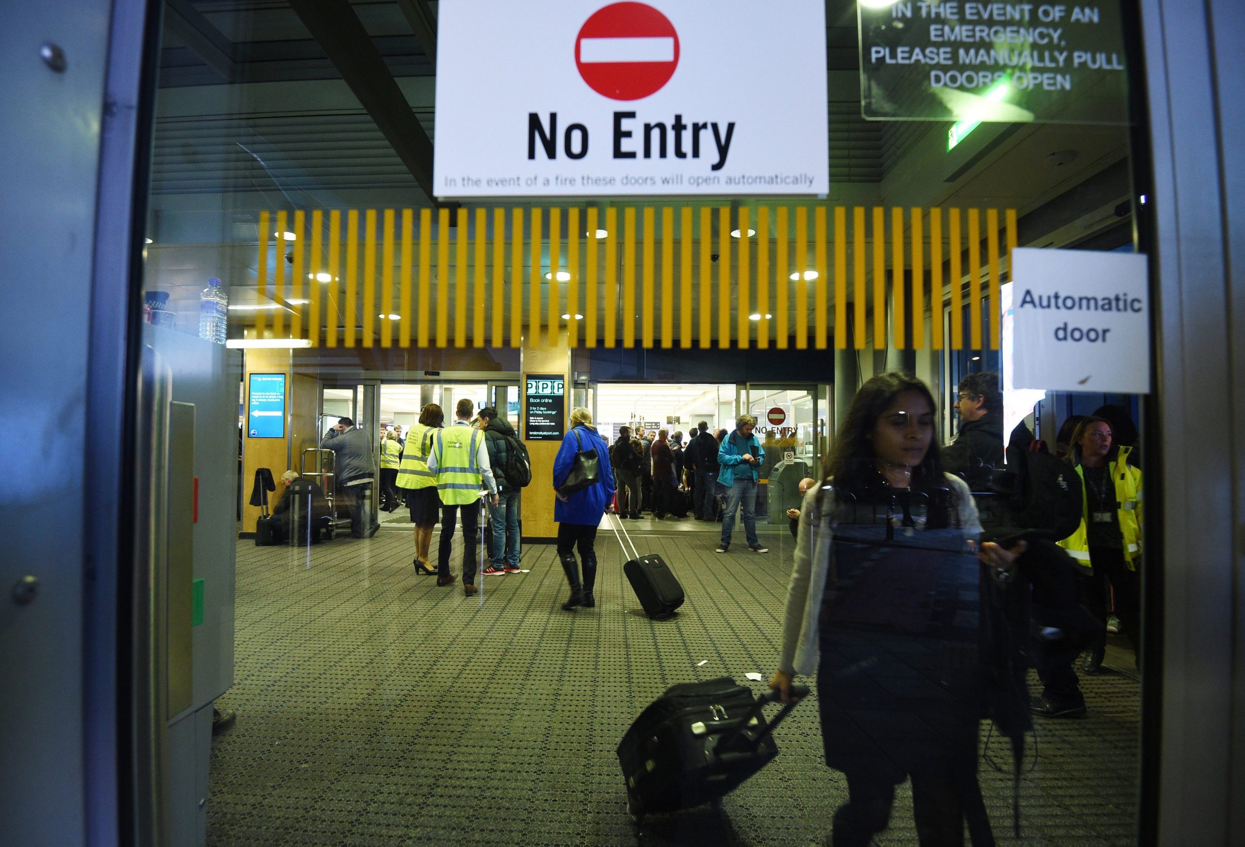 Aeroporto de London-City evacuado durante várias horas