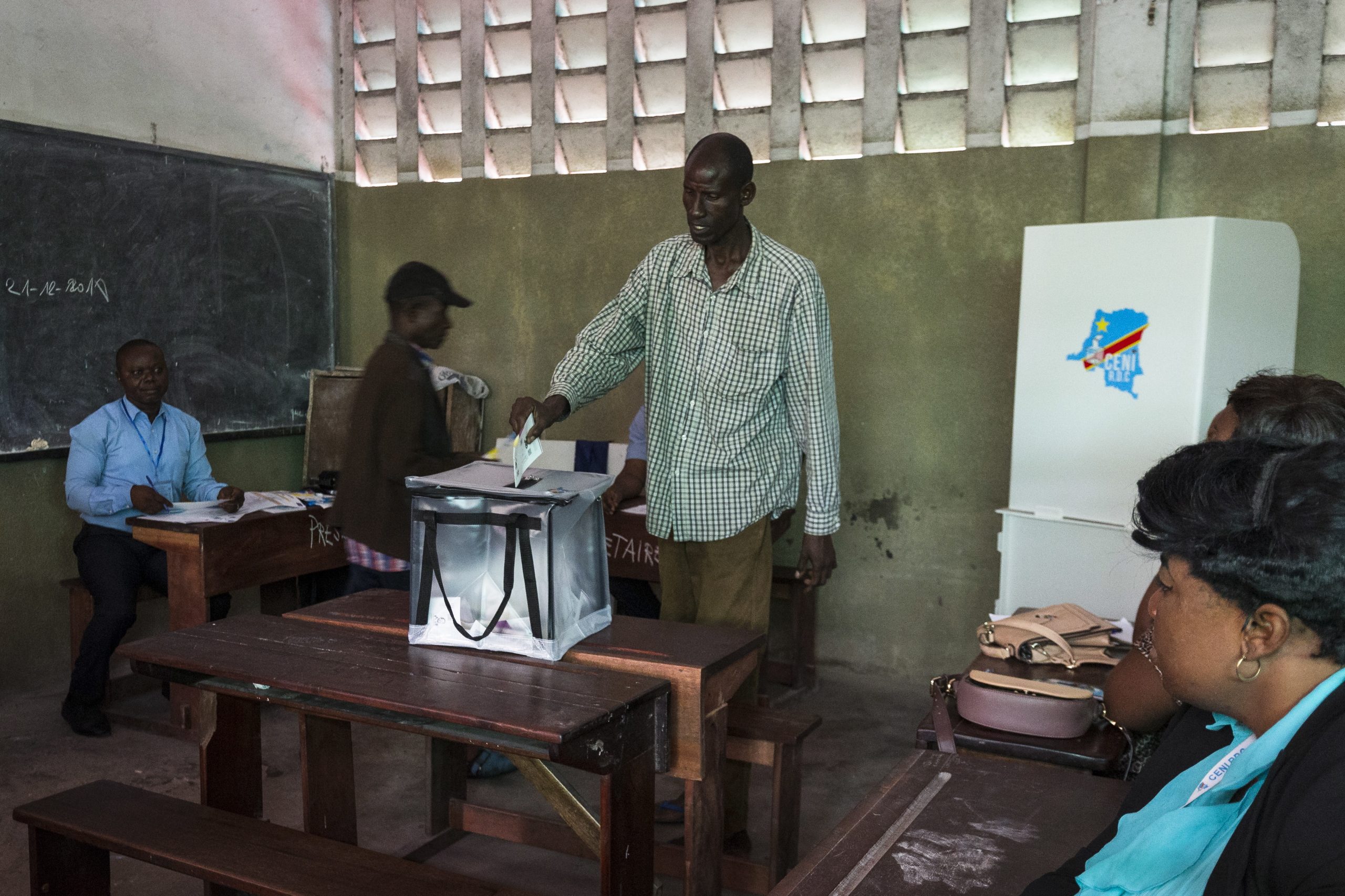 Tribunal Constitucional da RDCongo começa a analisar resultados das eleições