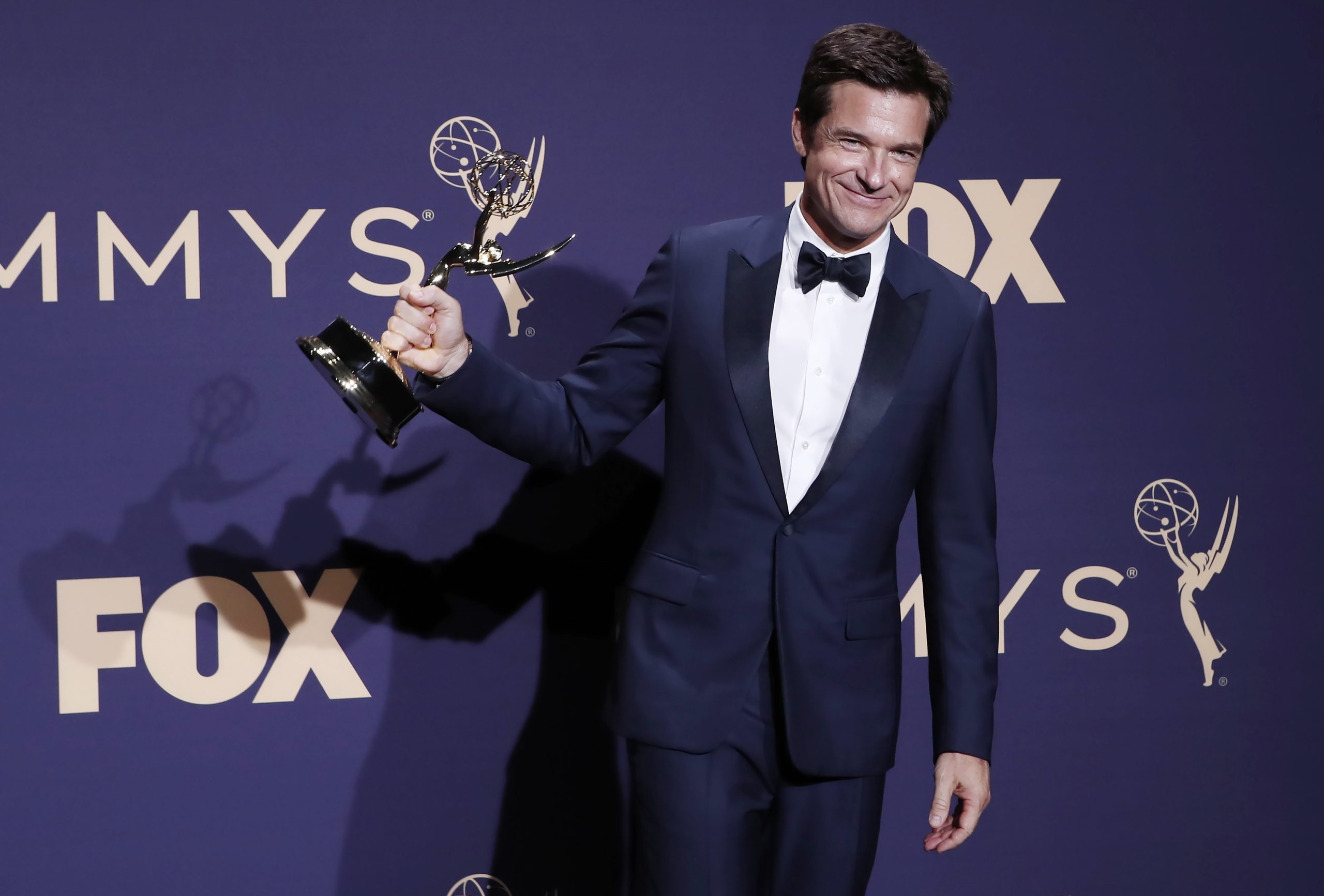 História sombria de série “Ozark” cativou audiência televisiva em momento difícil