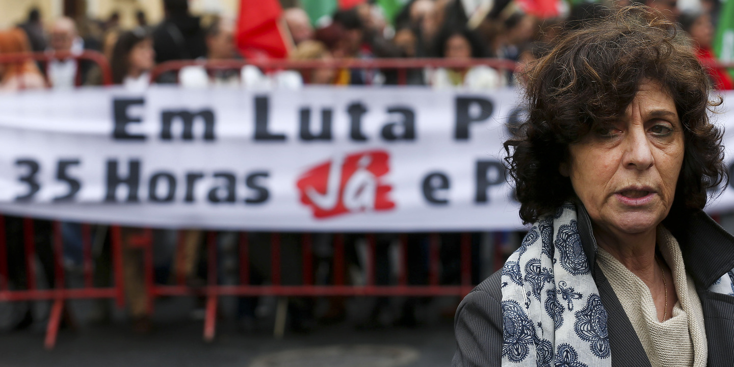 Funcionários públicos na rua para exigir alterações ao OE2017