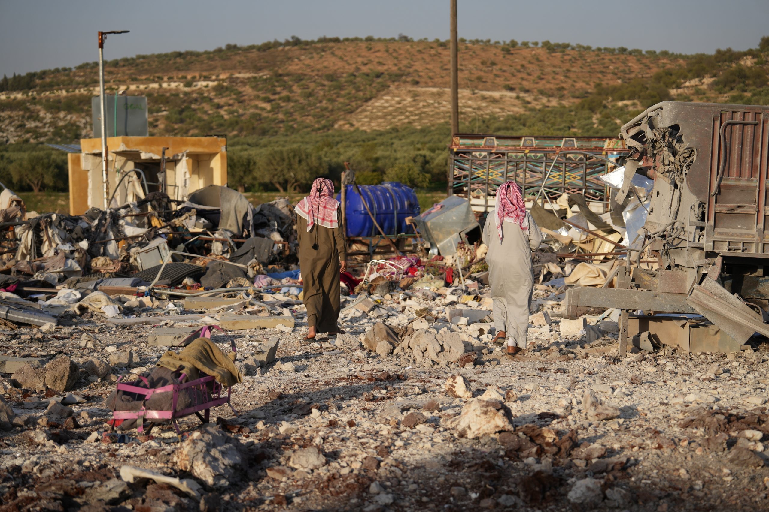 Israel faz novo ataque na Síria após disparo de foguetes