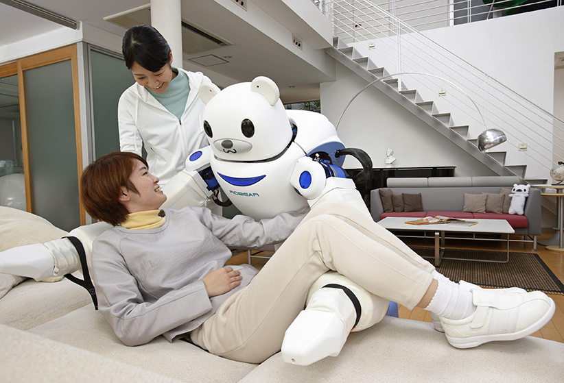 Governo japonês quer pôr robots a tratar de doentes e idosos