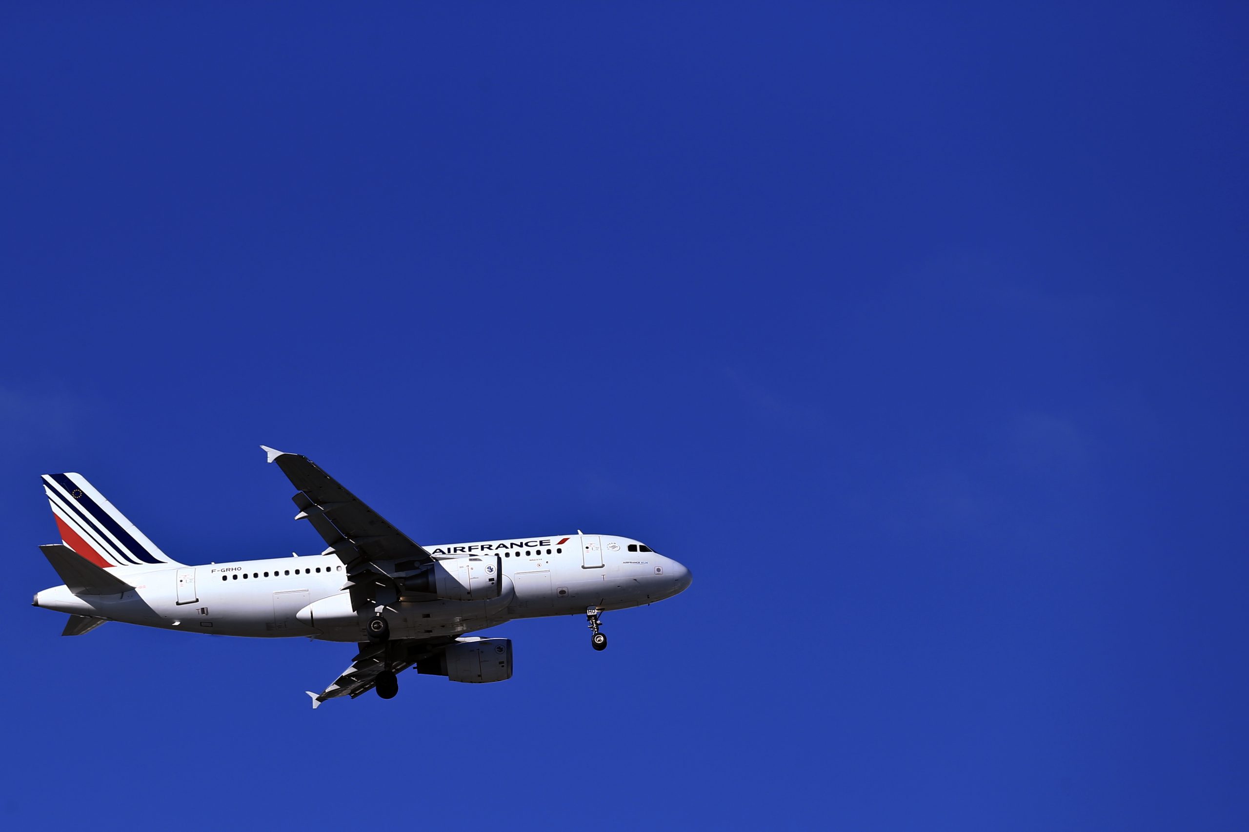 Falha no ventilador na origem de aterragem de emergência no aeroporto do Porto