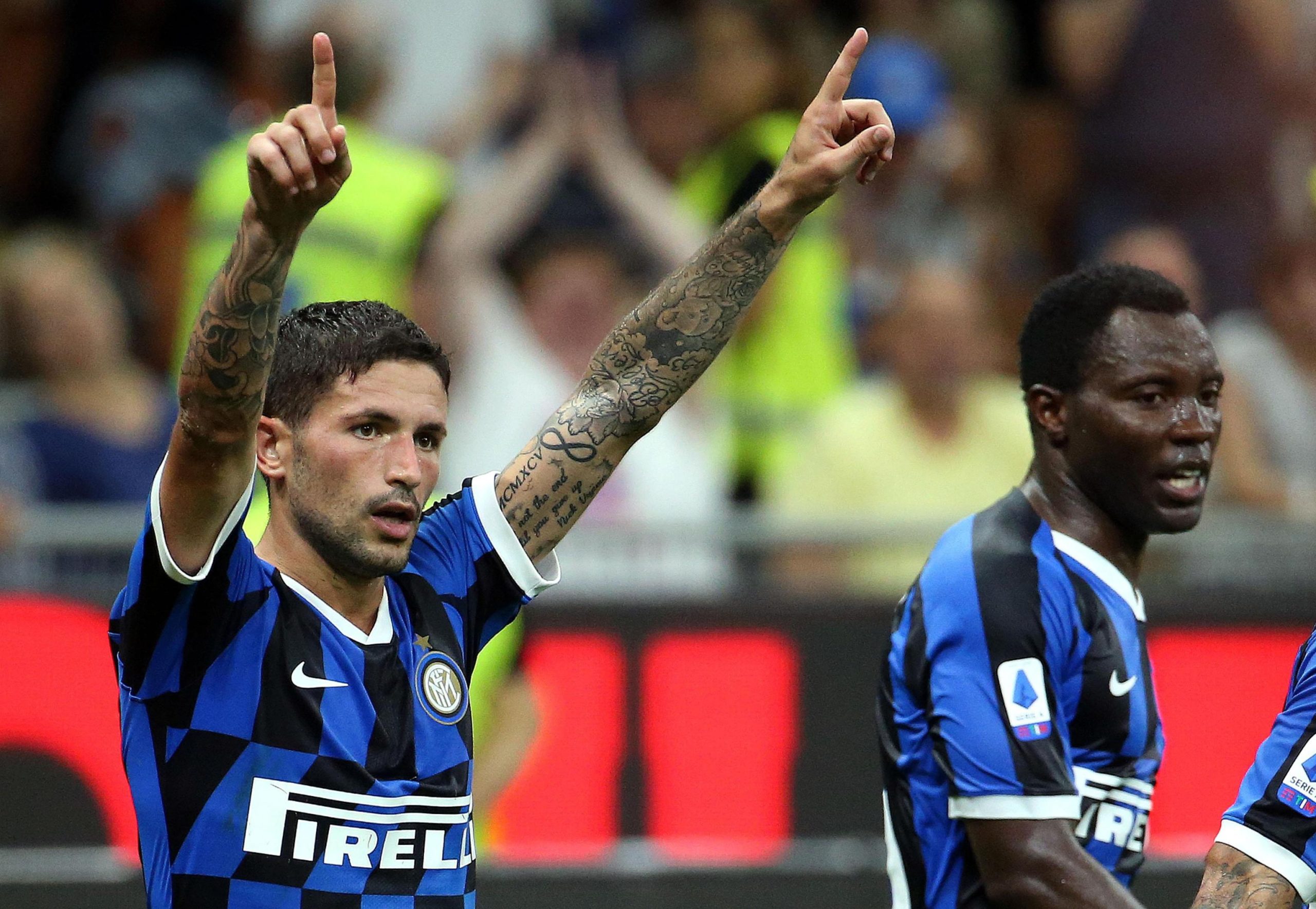 Inter de Milão vence Udinese e lidera isolado a Serie A