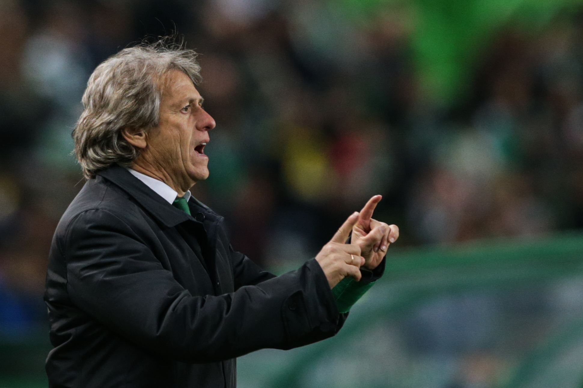 Jorge Jesus confirma afastamento de Alan Ruiz e frisa que “há regras”