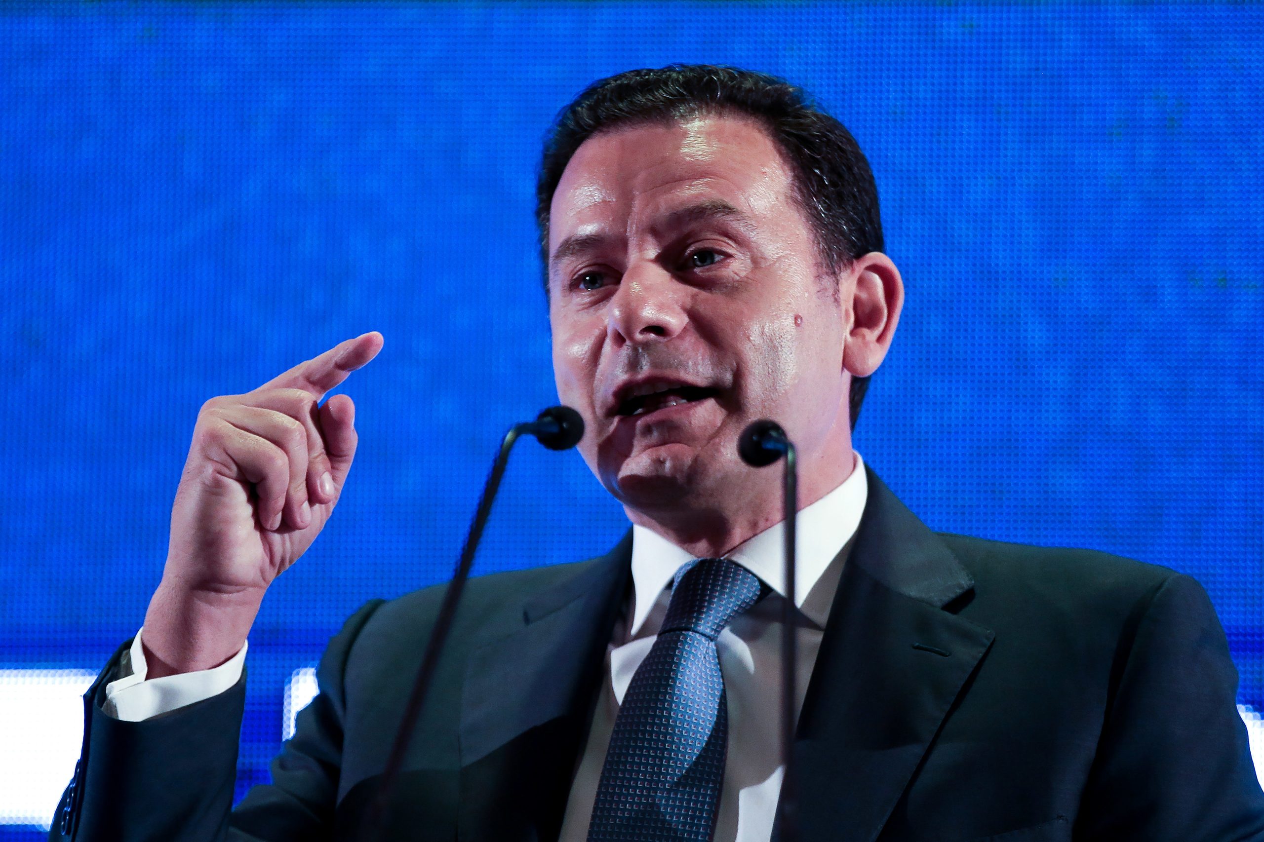 Montenegro diz registar “confissão de incompetência” de Costa sobre novo aeroporto