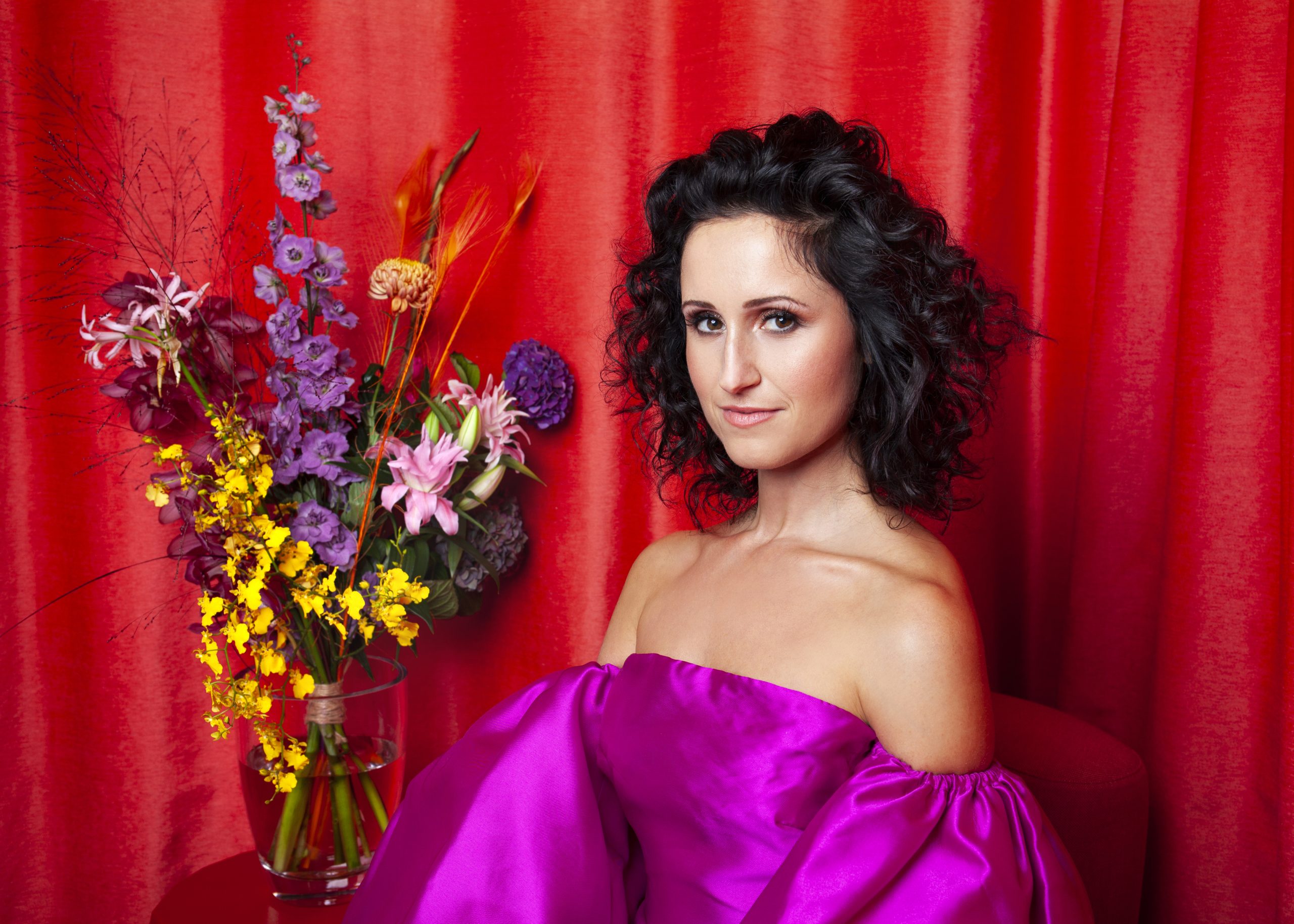 Maria Mendes, a voz do jazz que leva Amália aos Grammy: “É surreal que estas coisas me tenham acontecido num ano tão desencorajador”