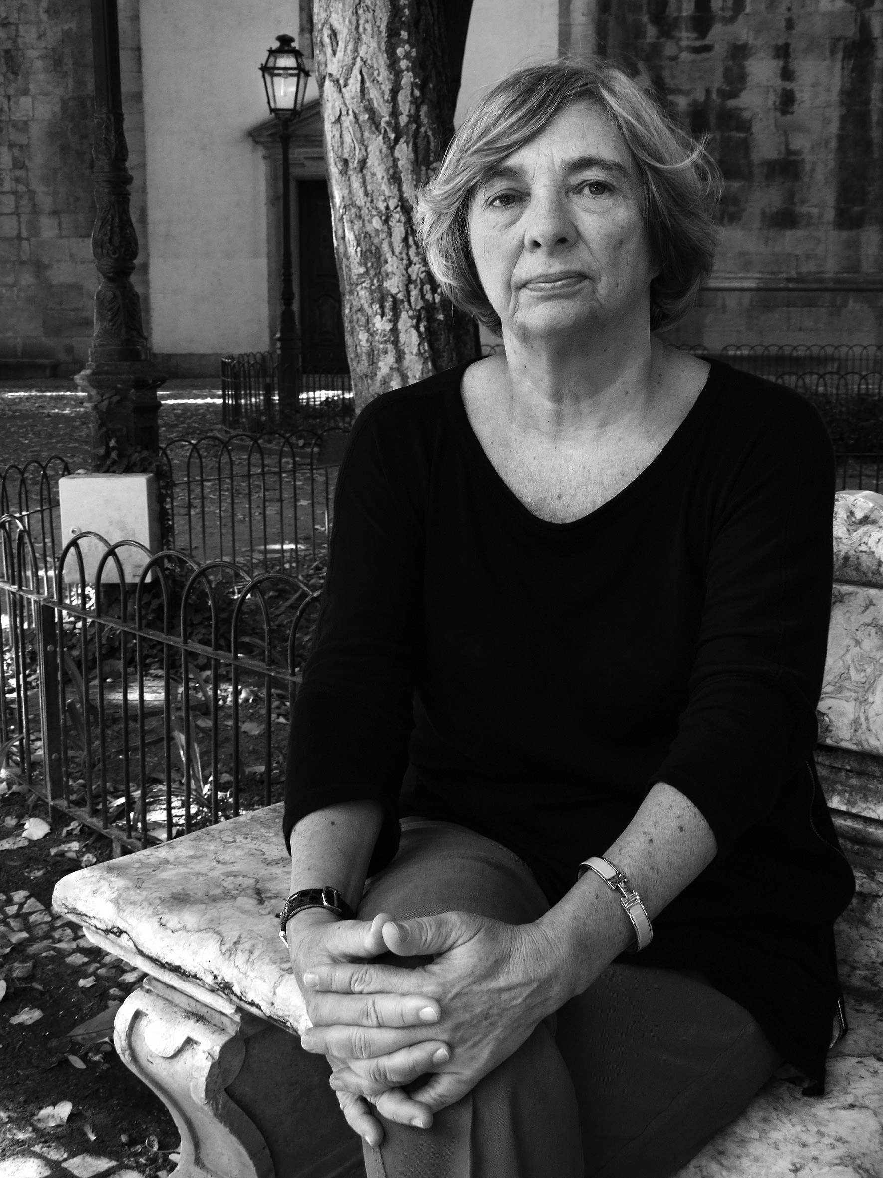 Irene Flunser Pimentel: “O 25 de Novembro é um regresso à ideia original do 25 Abril, que estava a ser deturpada.”