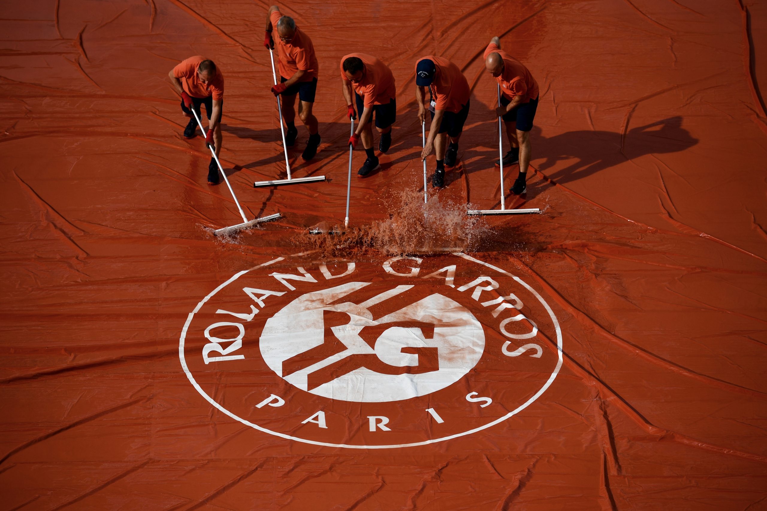 Covid-19: Torneio de Roland Garros adiado para setembro