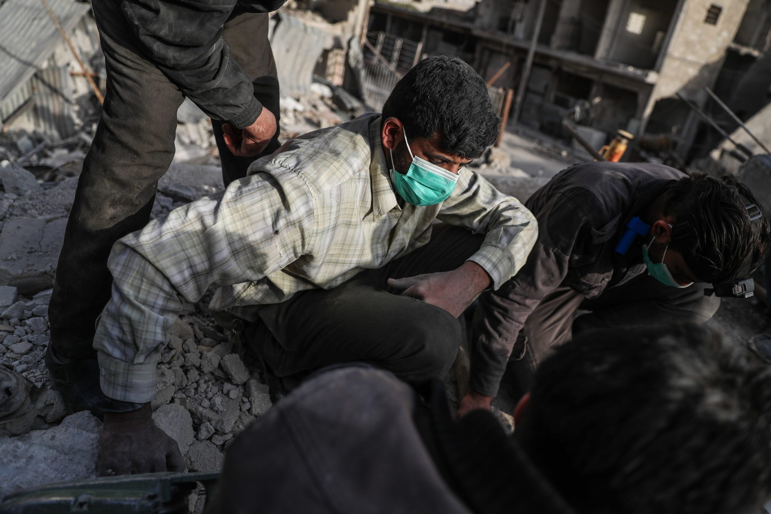 Síria: Organizações referem casos de asfixia após bombardeamentos contra Ghouta