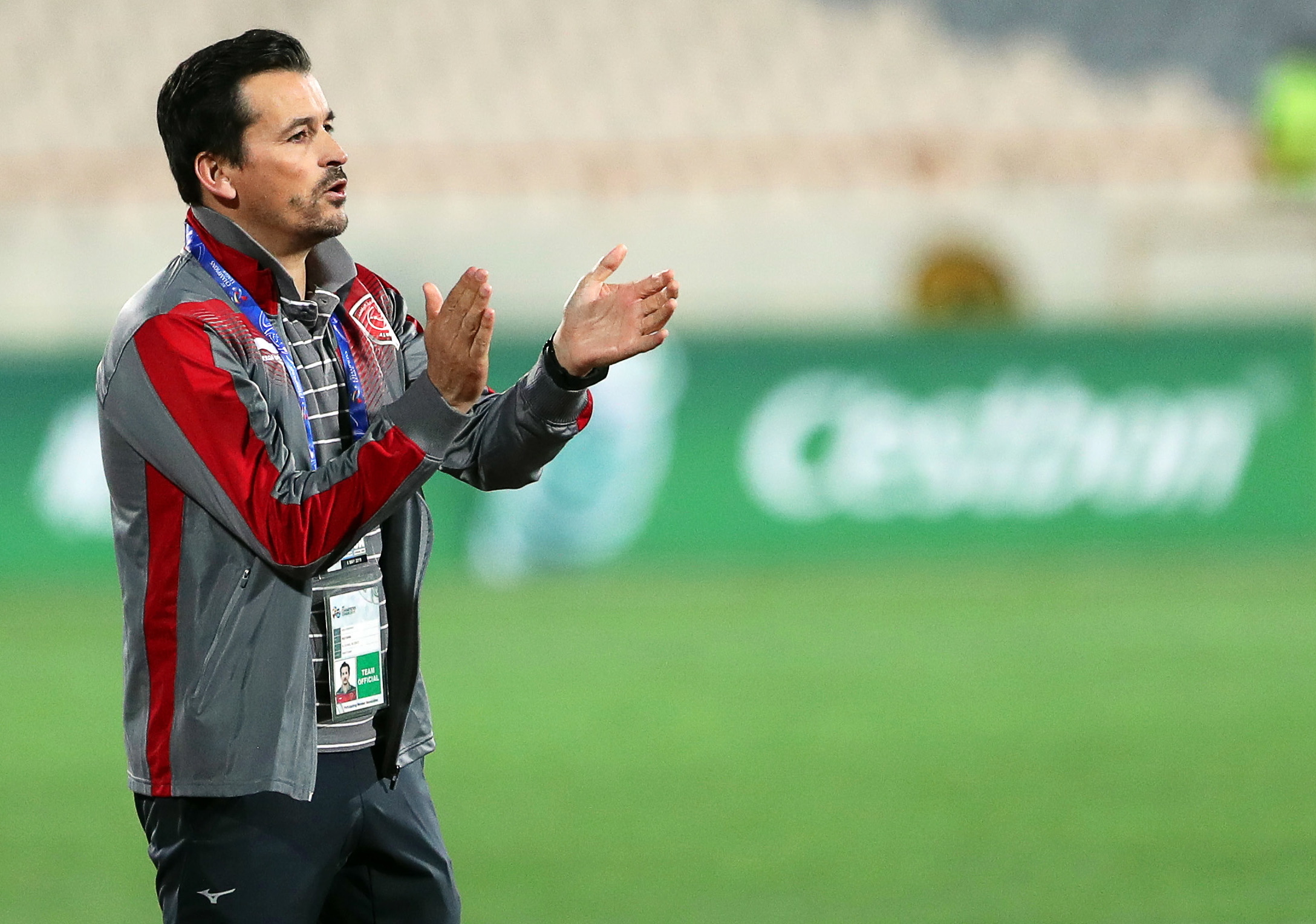 Al Duahil, de Rui Faria, estreia-se com vitória no campeonato do Qatar
