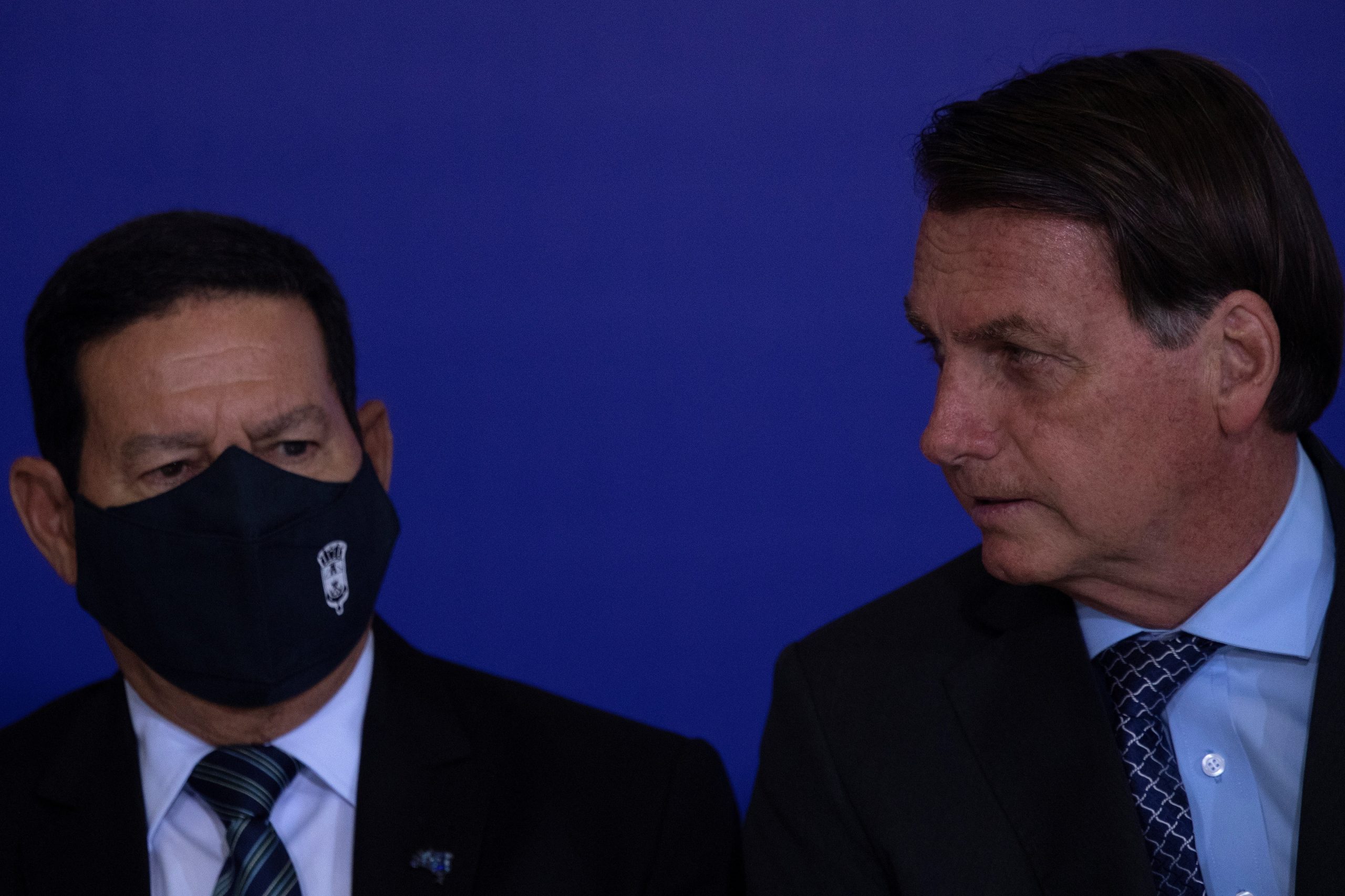Brasil: Bolsonaro e Mourão minimizam homicídio de apoiante de Lula da Silva cometido por um apoiante do Governo