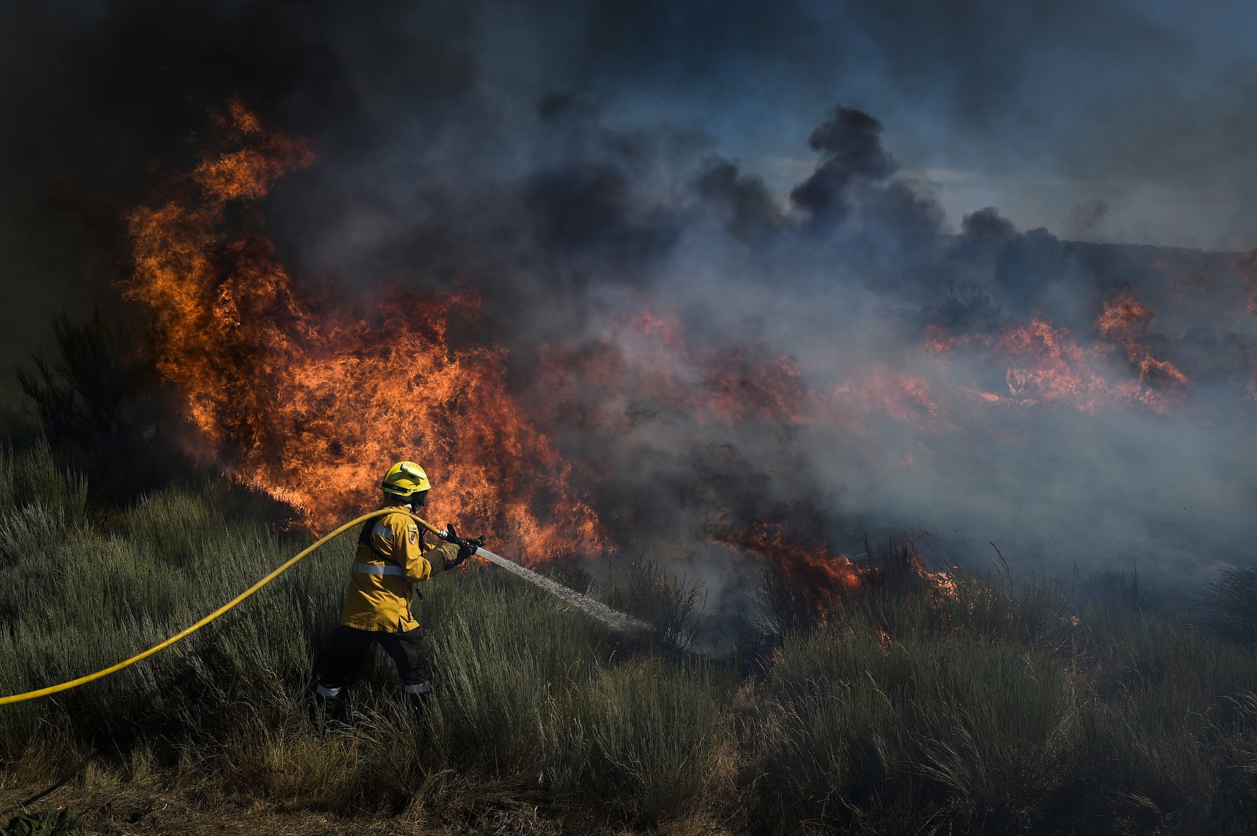 Lei dos metadados iliba bombeiro acusado de 18 incêndios em Alfandega da Fé