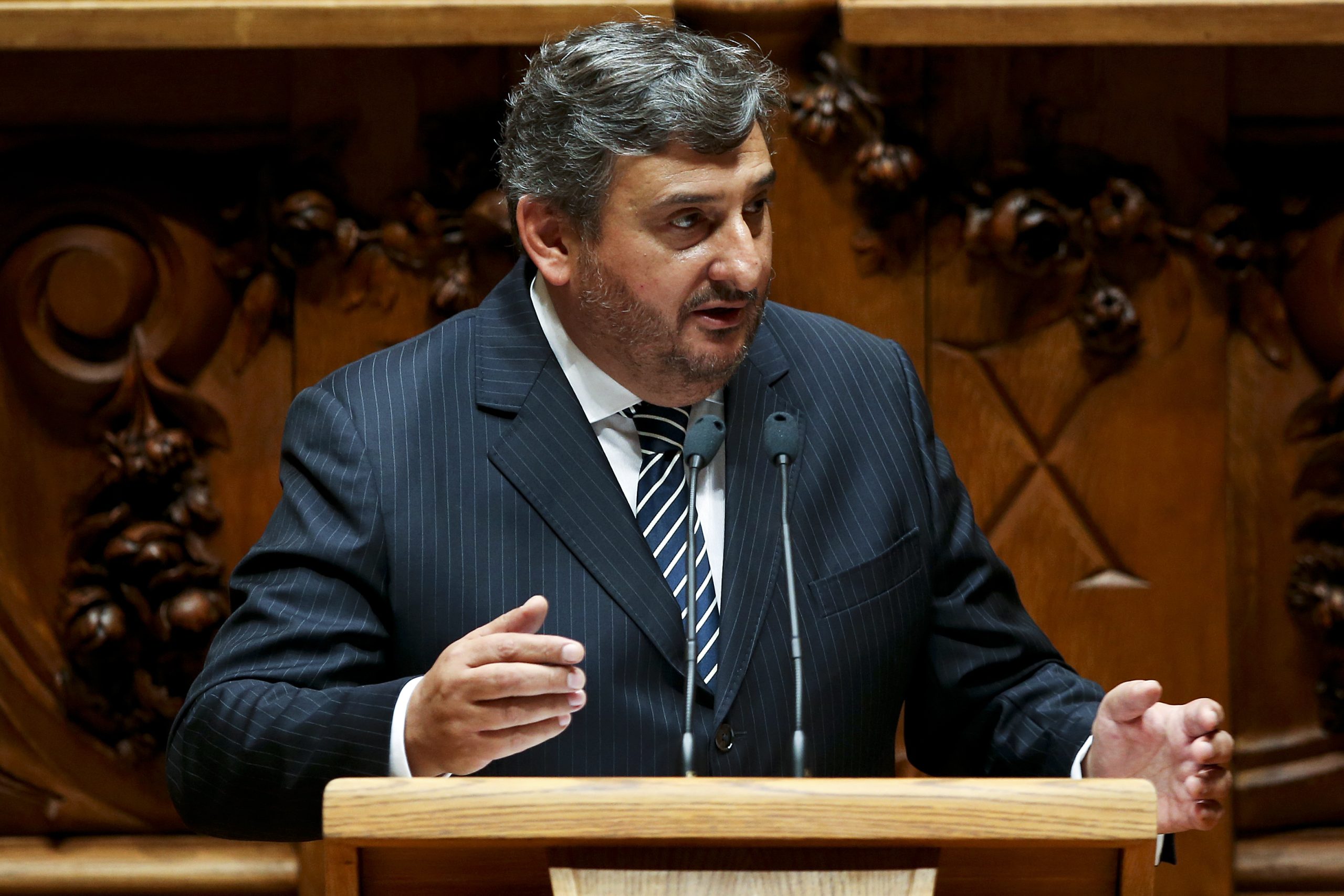 Luís Campos Ferreira despede-se da AR com elogios à transparência e a canal que ajudou a criar