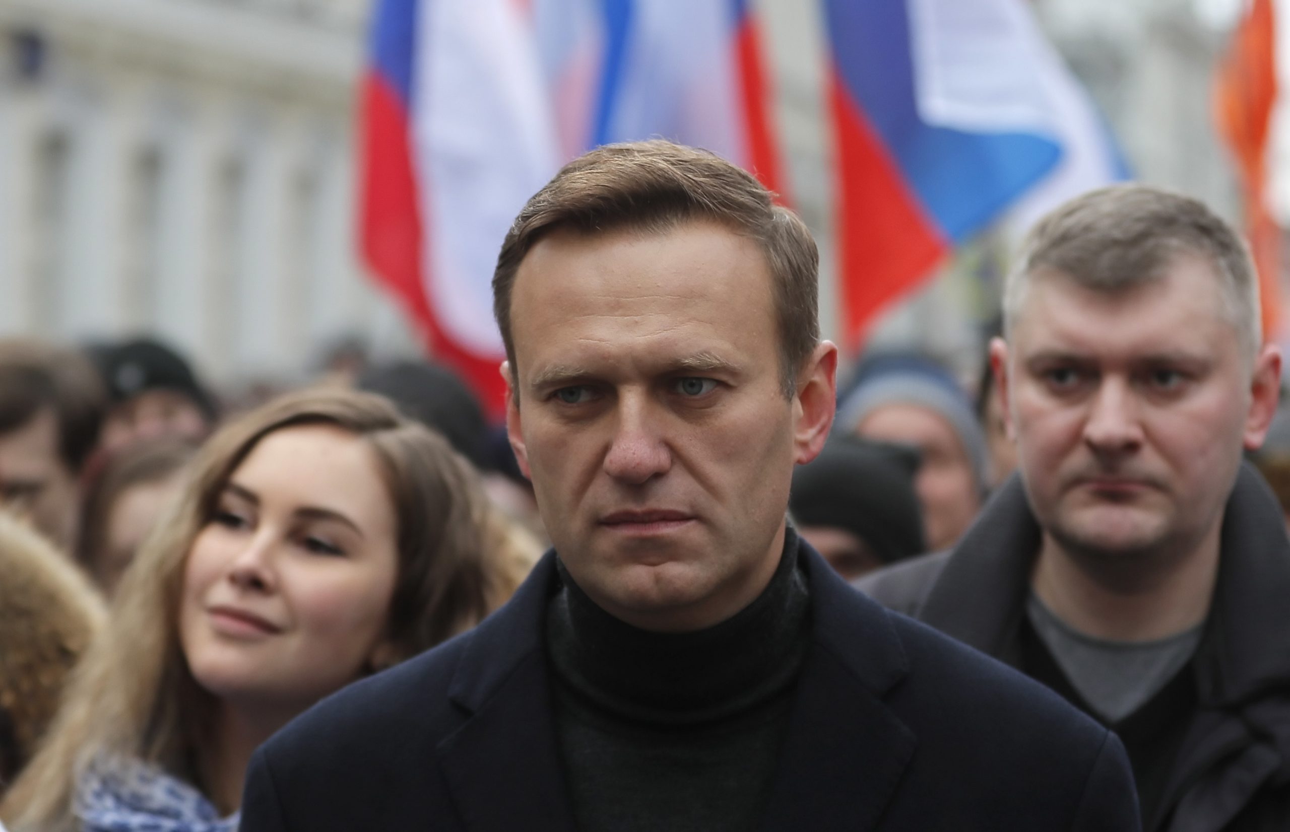 Dirigente da oposição russa hospitalizado por suspeitas de envenenamento. Alexei Navalny está em coma e em estado grave