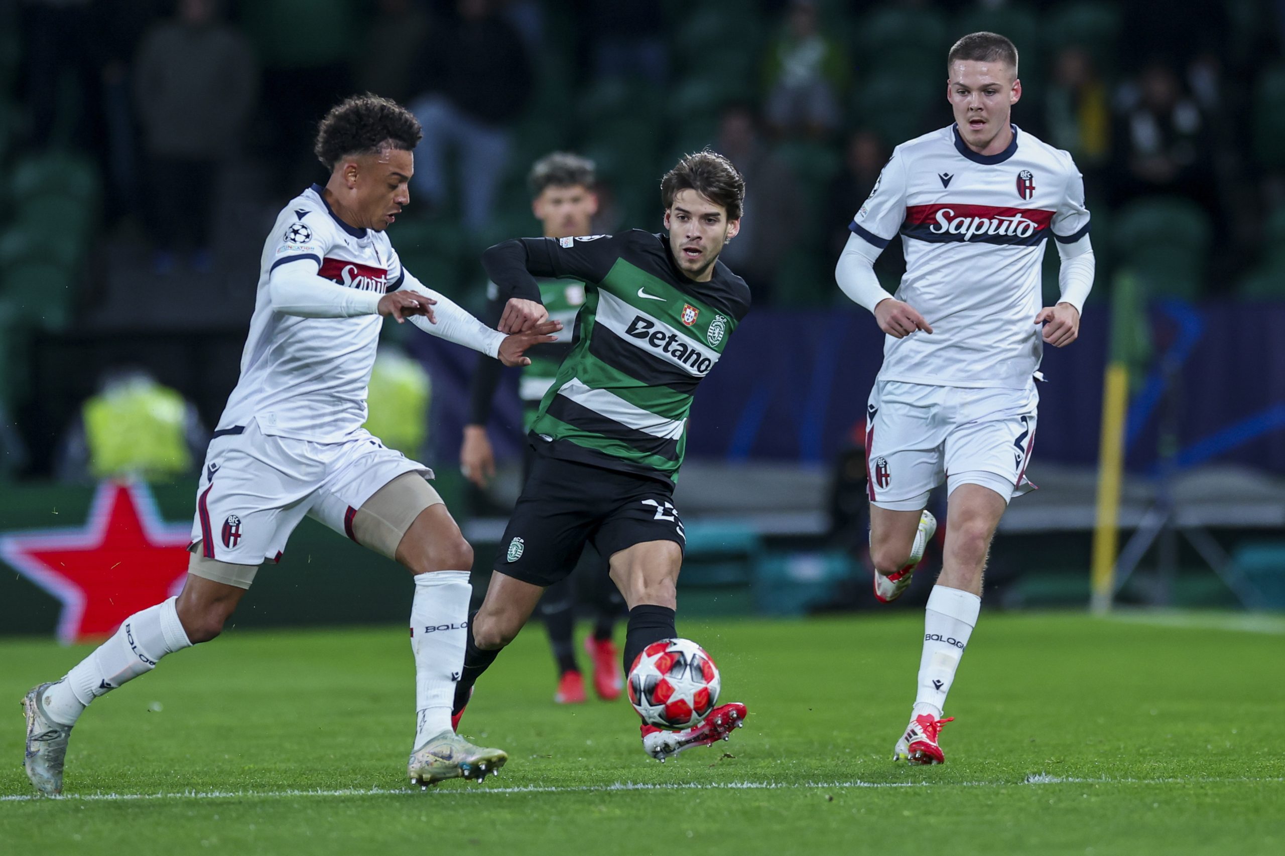 Empate garante ‘playoff’ para o Sporting na Champions League
