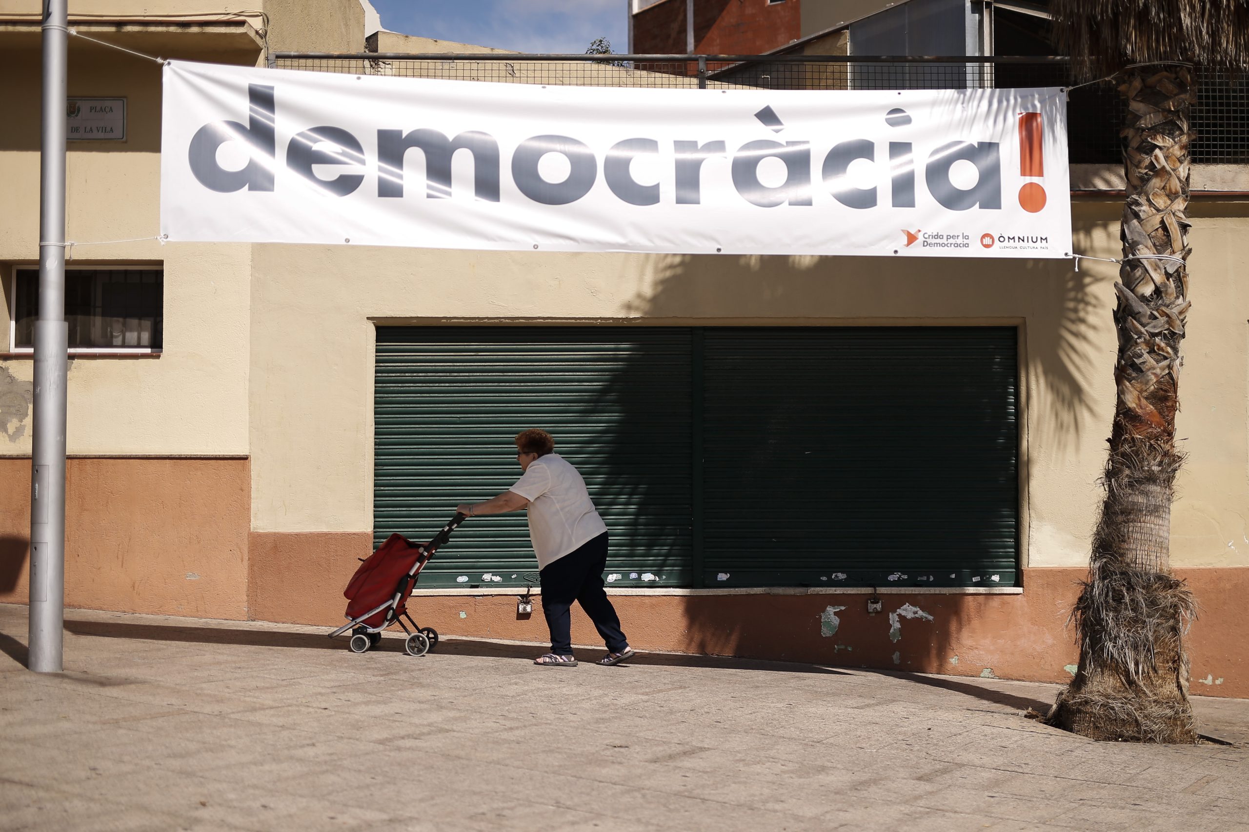 Santa Coloma, a vizinha de Barcelona, onde há mais bandeiras espanholas do que separatistas