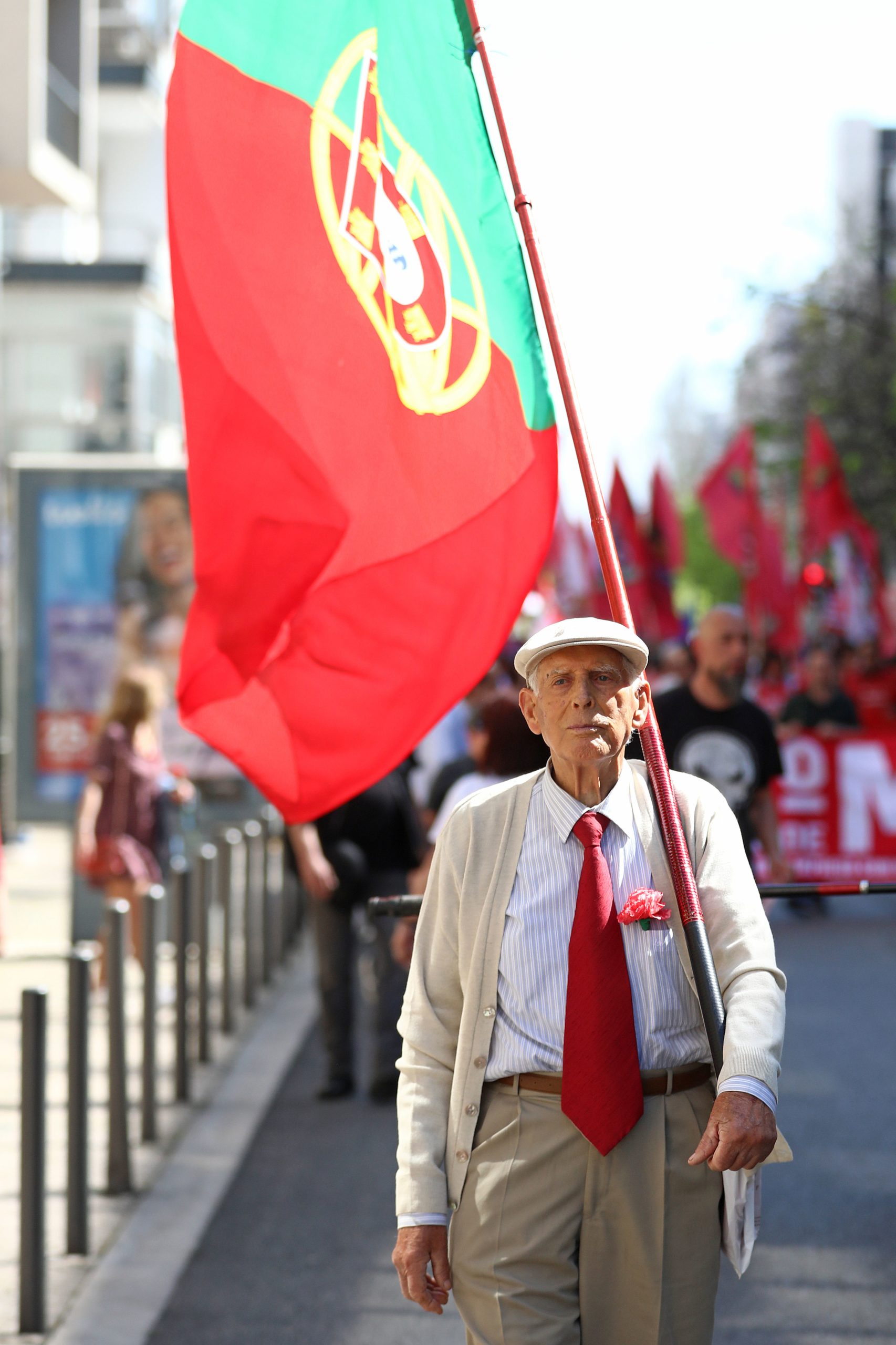 1.º de Maio: trabalhadores do comércio param hoje por melhores salários