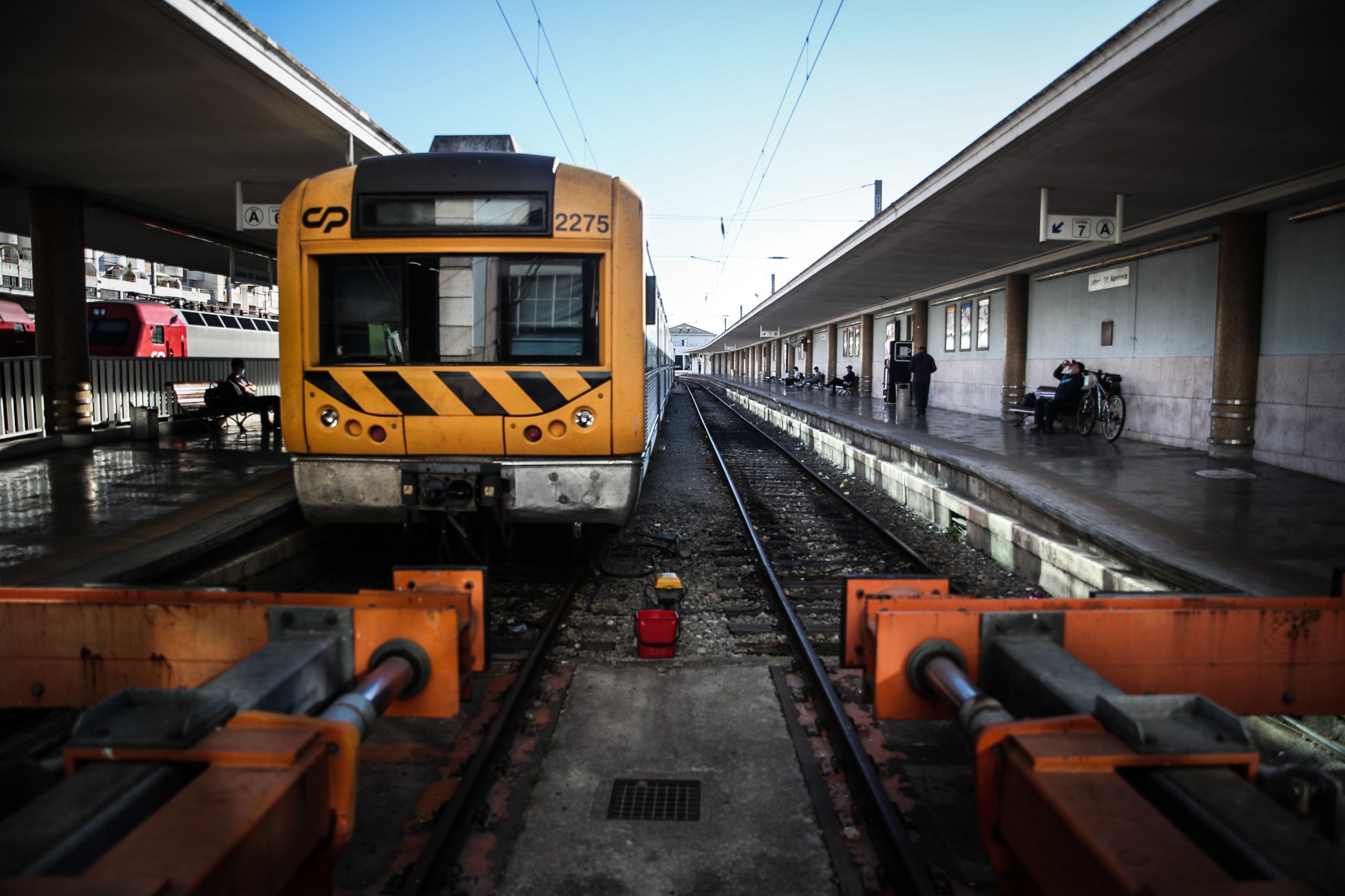 Passe Ferroviário Nacional para comboios regionais entra hoje em vigor