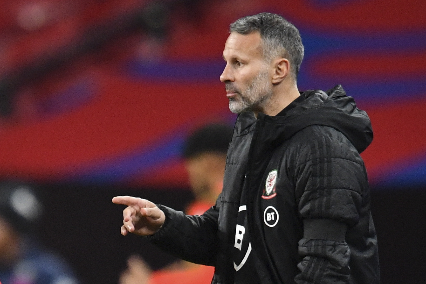 Ryan Giggs falha jogos do País de Gales após acusação de violência doméstica