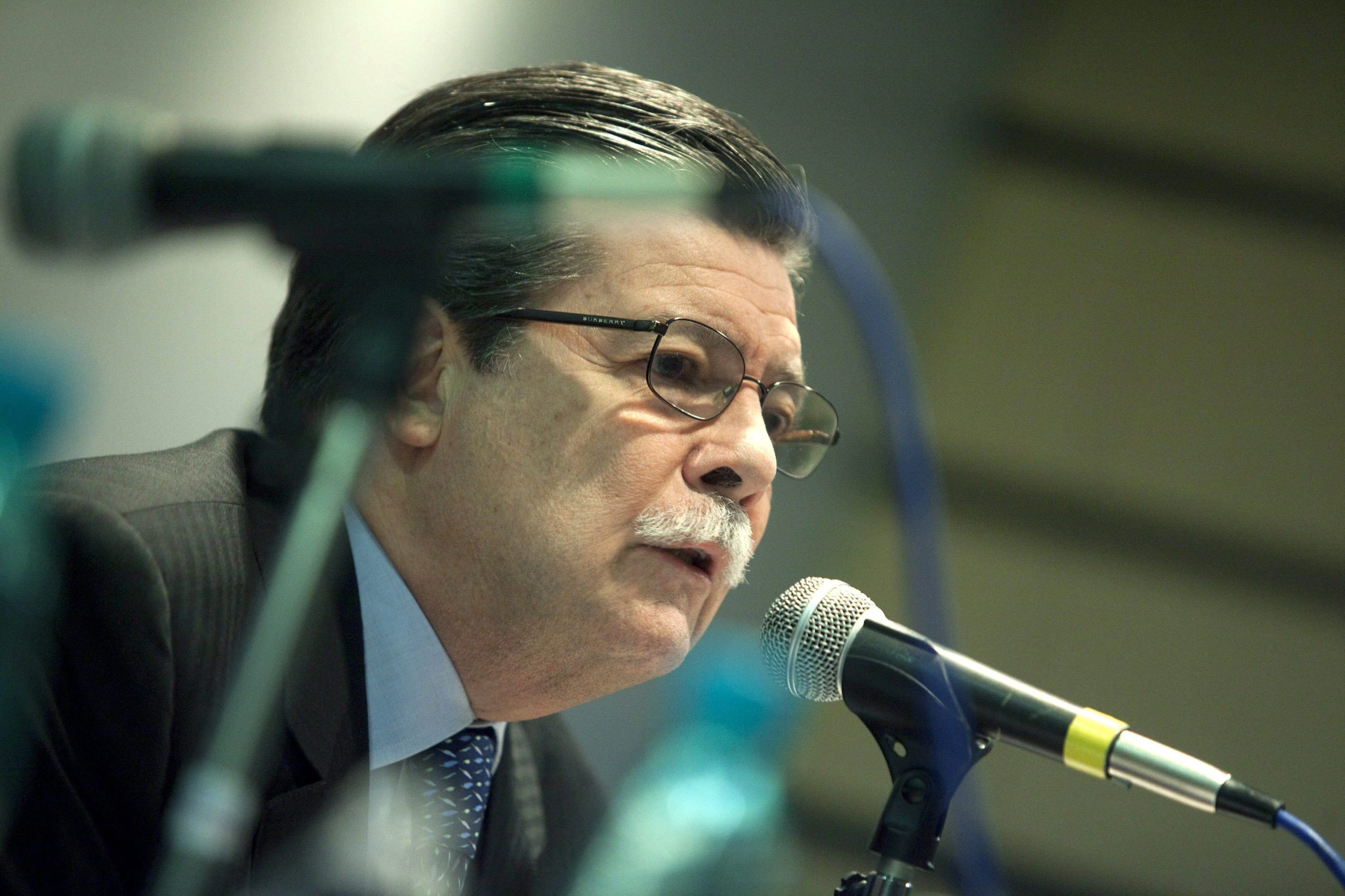 Venezuela: Presidente de canal de televisão pede saída de Maduro e a formação de um governo de transição