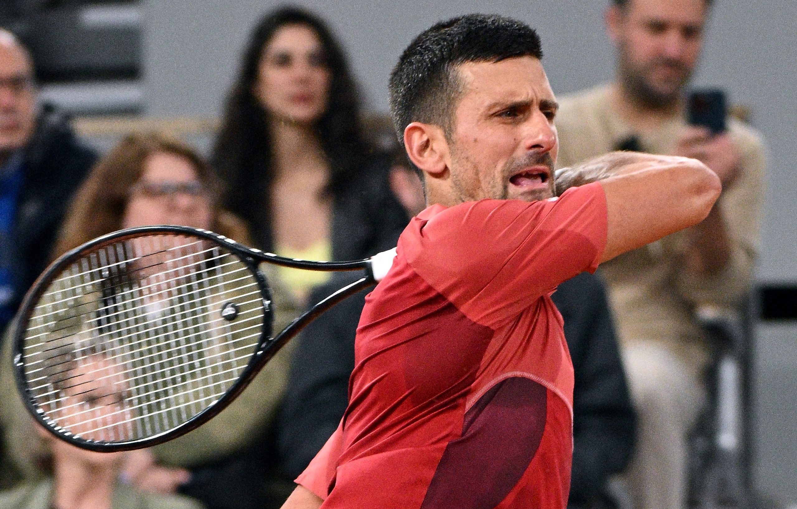Djokovic elimina Carballes Baena e segue para terceira ronda do Roland Garros