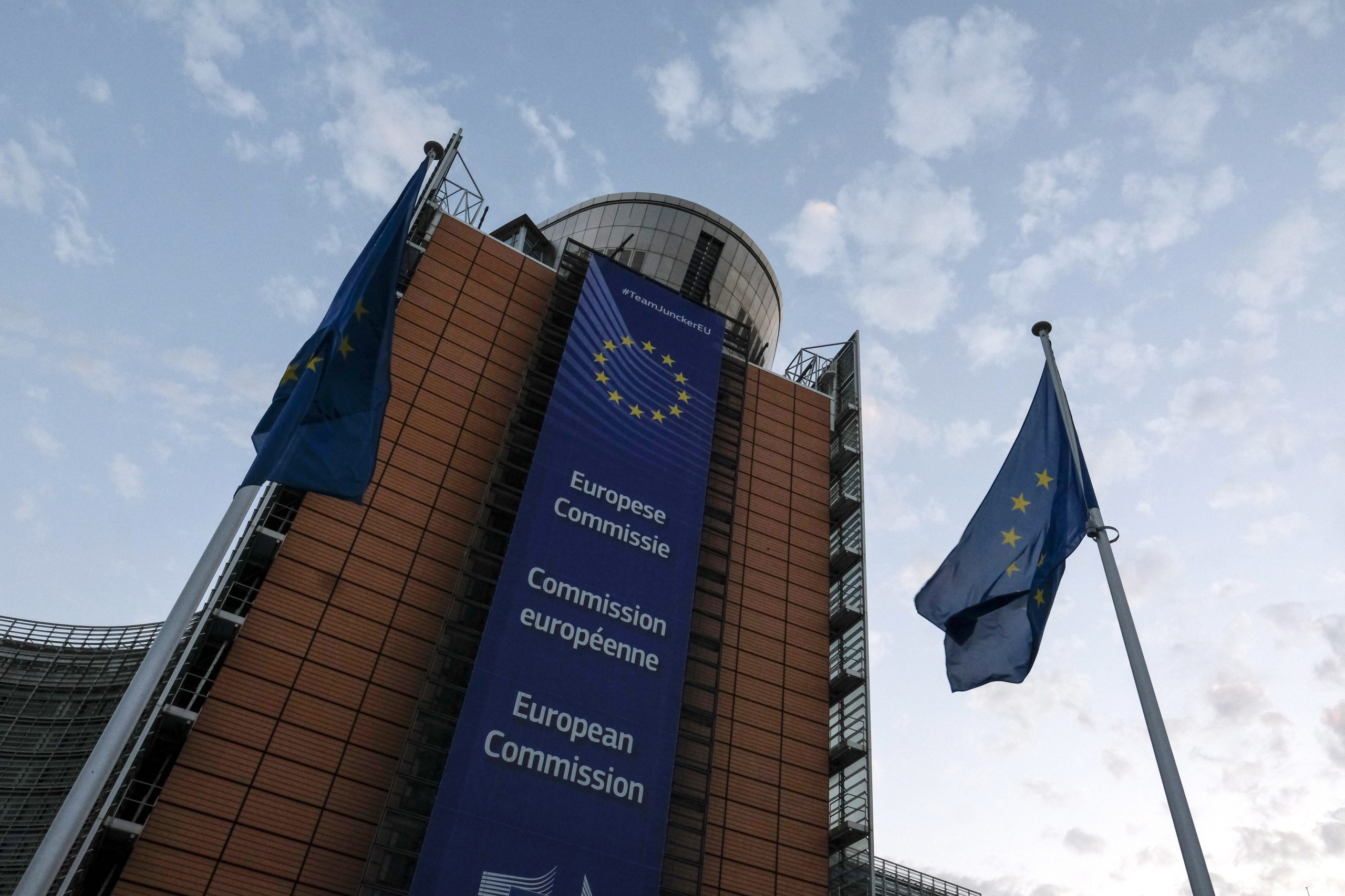 Bruxelas acusa Kremlin de “caça às bruxas” ao designar críticos como traidores