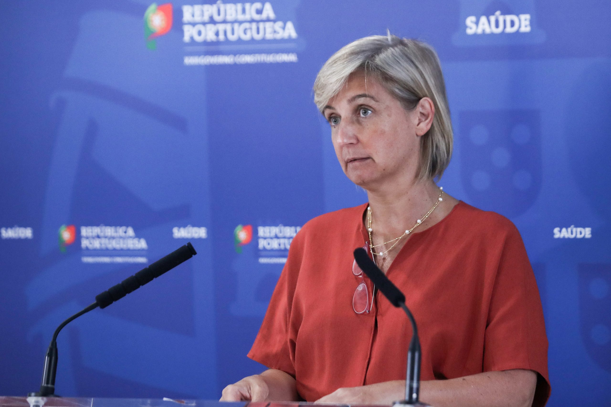 Partidos criticam plano para problemas nas urgências, PS acusa-os de quererem “deitar abaixo a ministra”