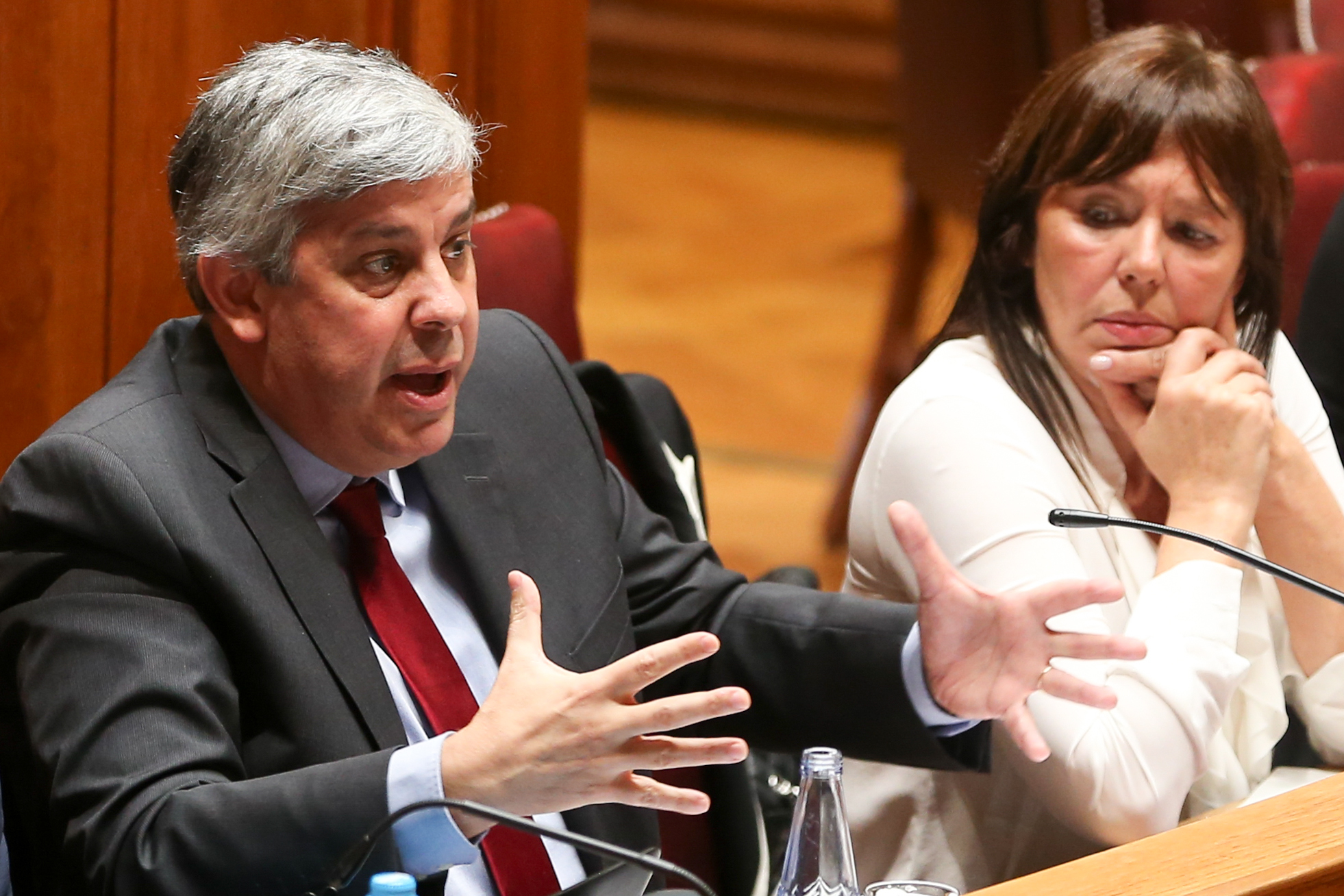 OE2019: PSD alerta que documento é “cheque em branco”. PS garante contas certas